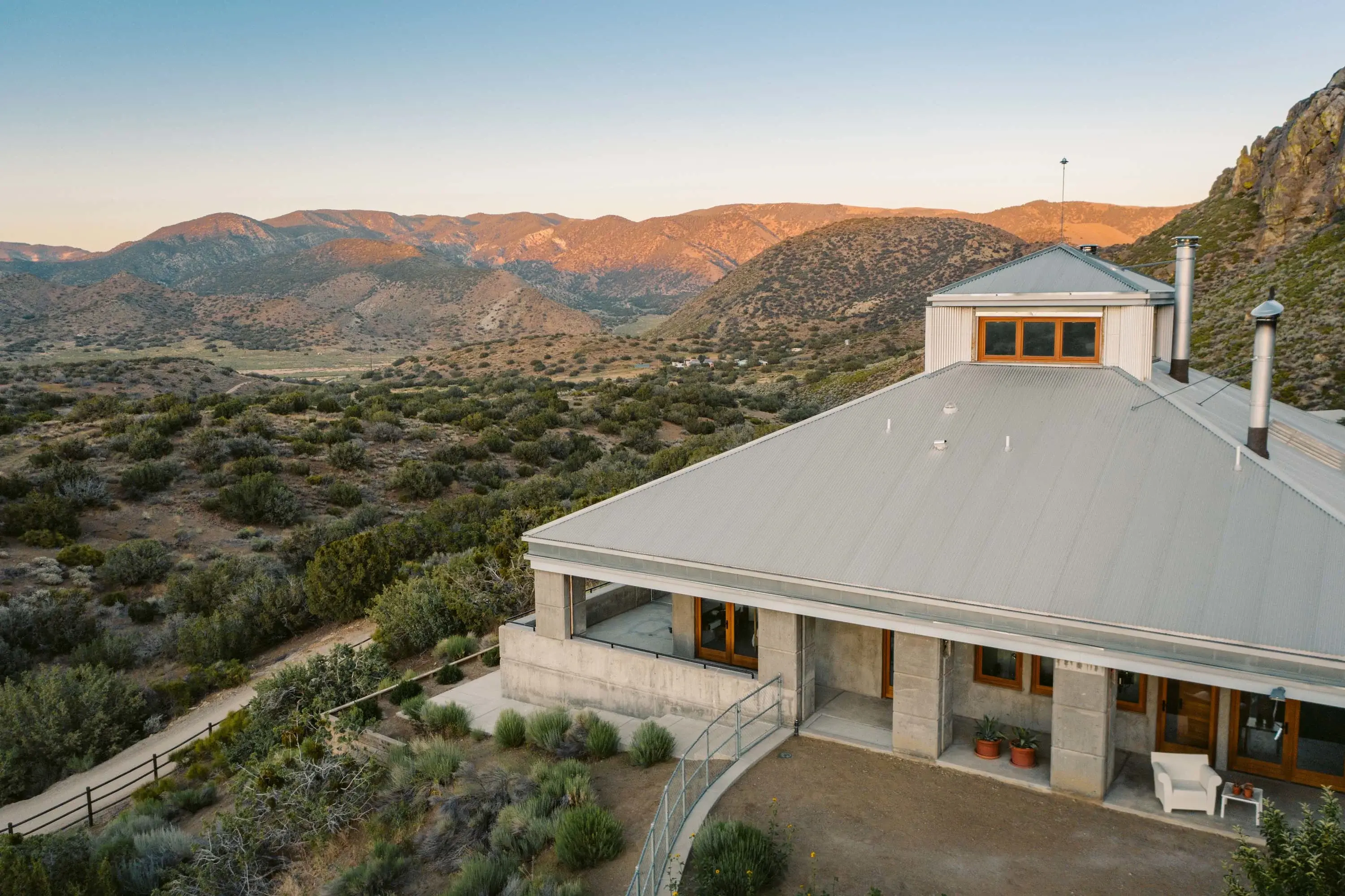 11358 Greene Road, Near Los Angeles, California 93561 - 11358-greene-road01_obdrab
