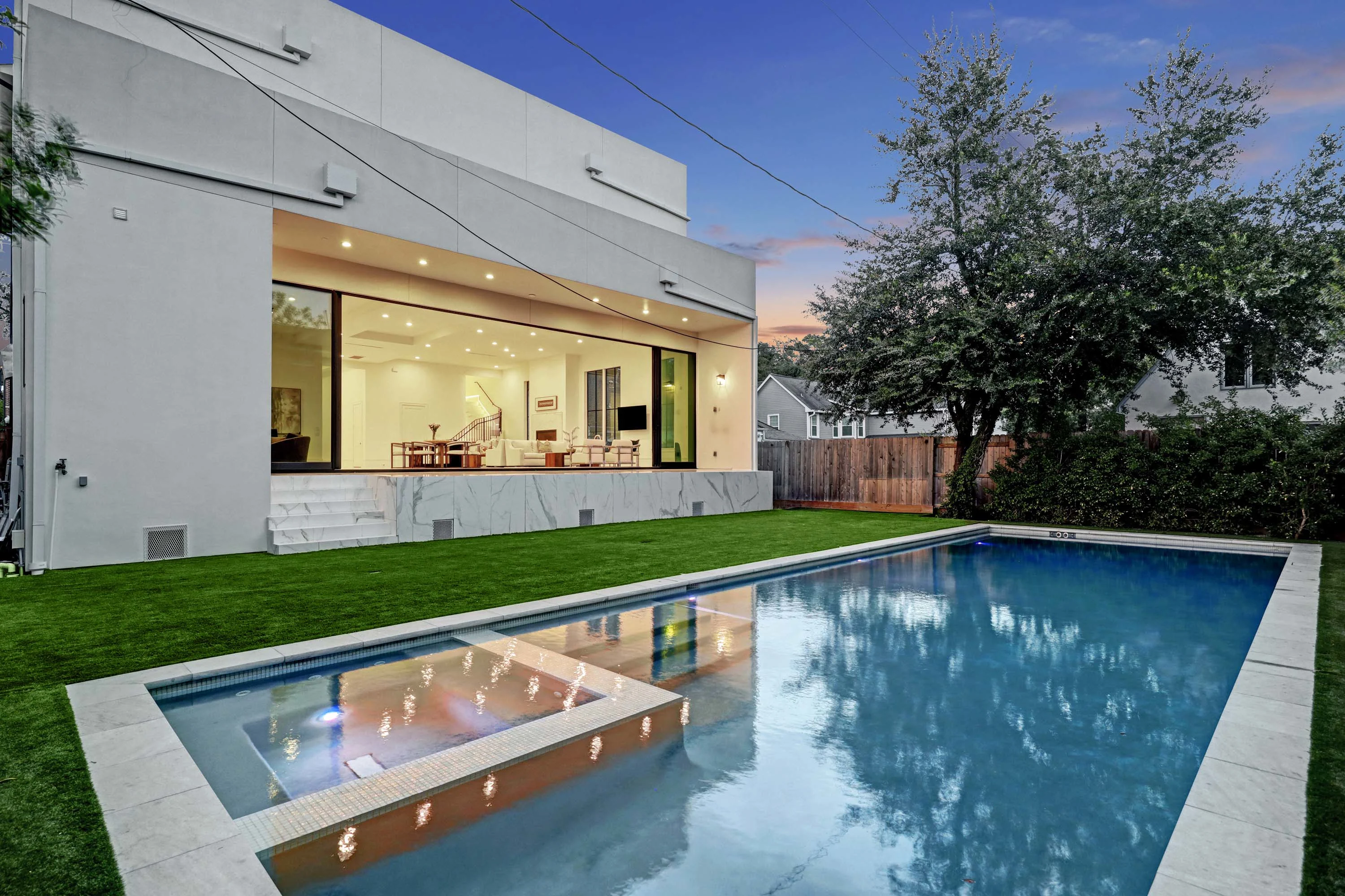 2501 Addison Road, Houston, Texas 77030 - 2501-addison-road-houston-texas03_ezkpxv