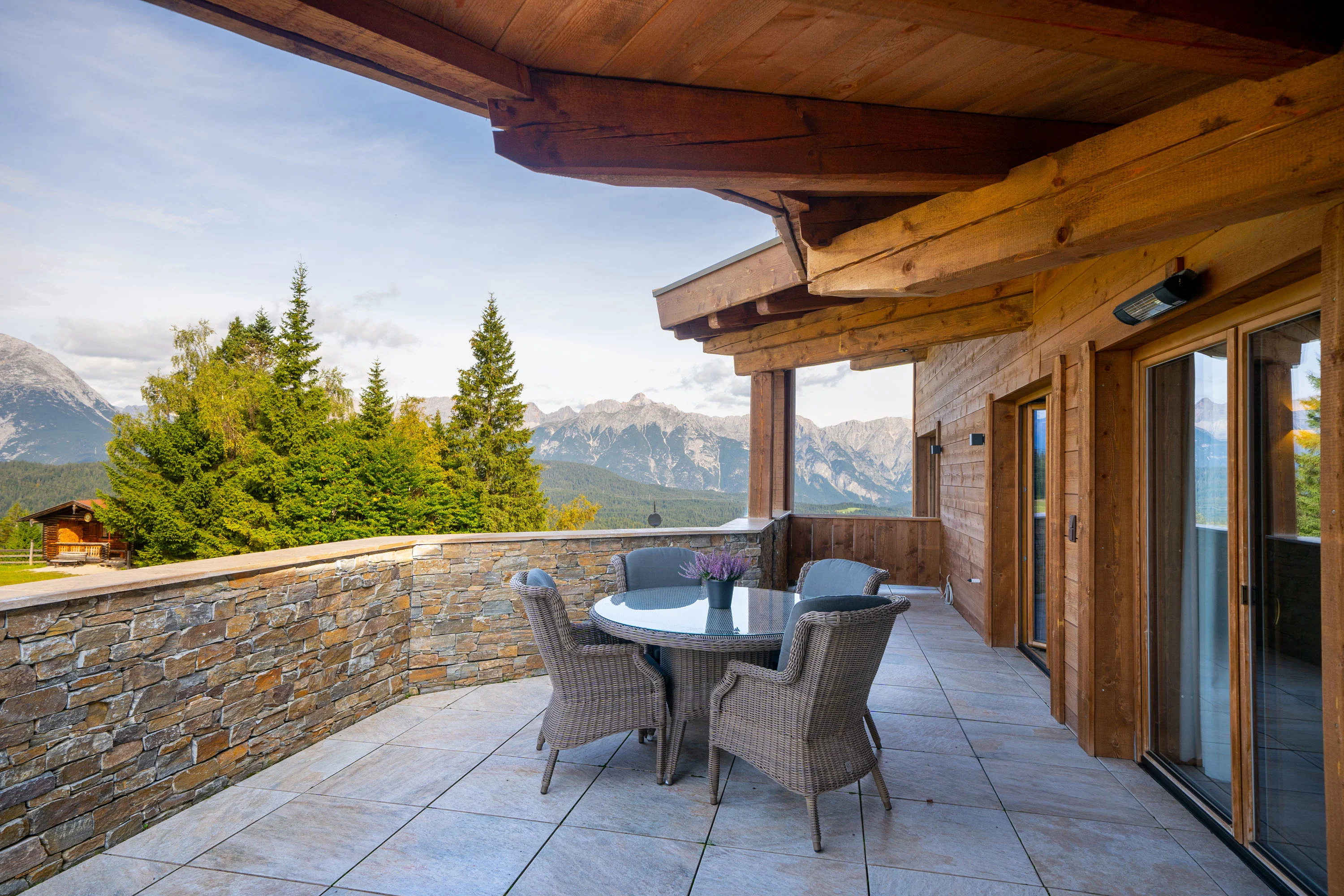 Luxury Mountain Chalet, Seefeld, Austrian Alps, Tirol , Austria - luxury-mountain-chalet-tirol-seefeld-austria27_wx6xna