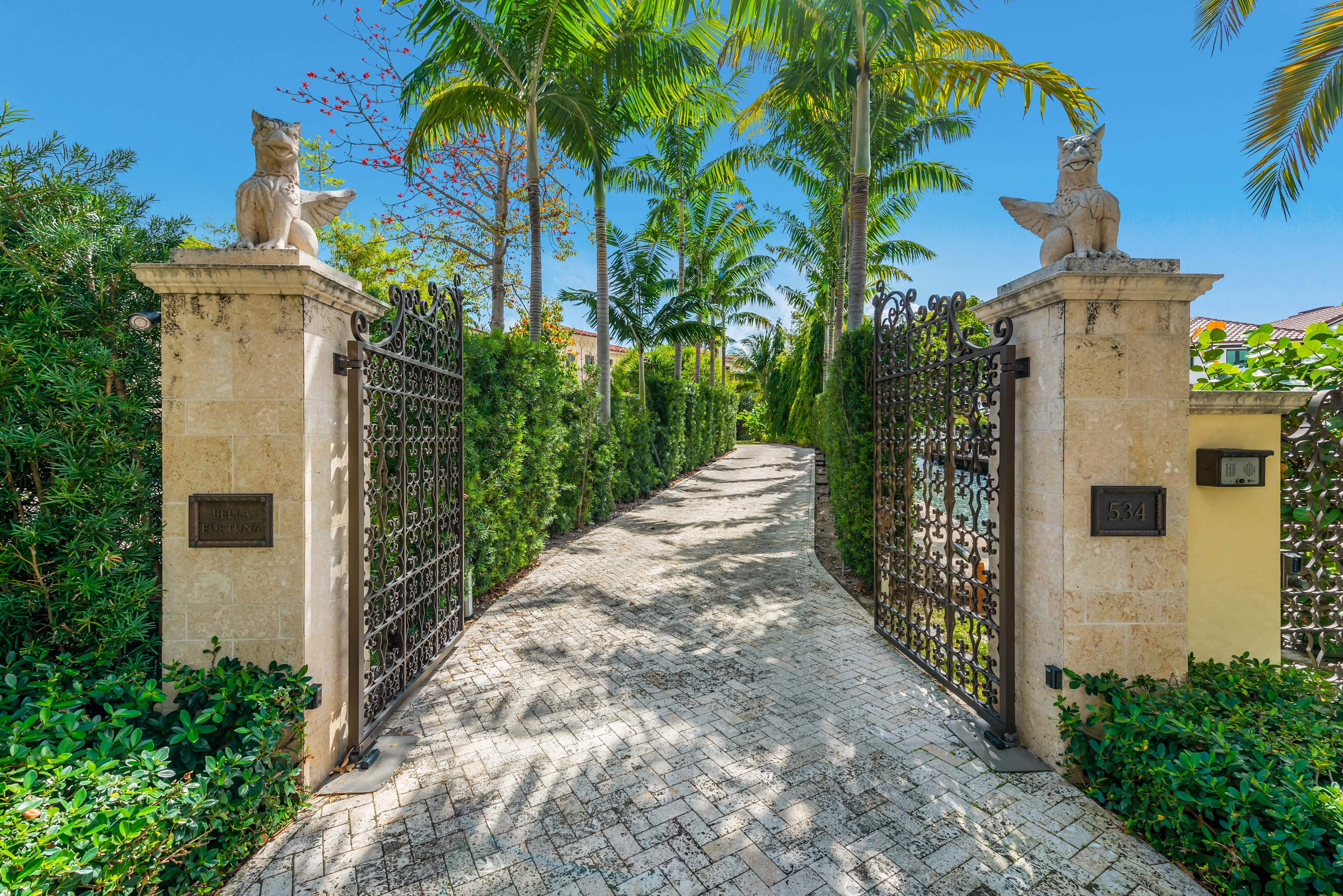 534 Bontona Avenue, Fort Lauderdale, Florida 33301 - casa-bella-fortuna-fort-lauderdale-florida06_vaznvt