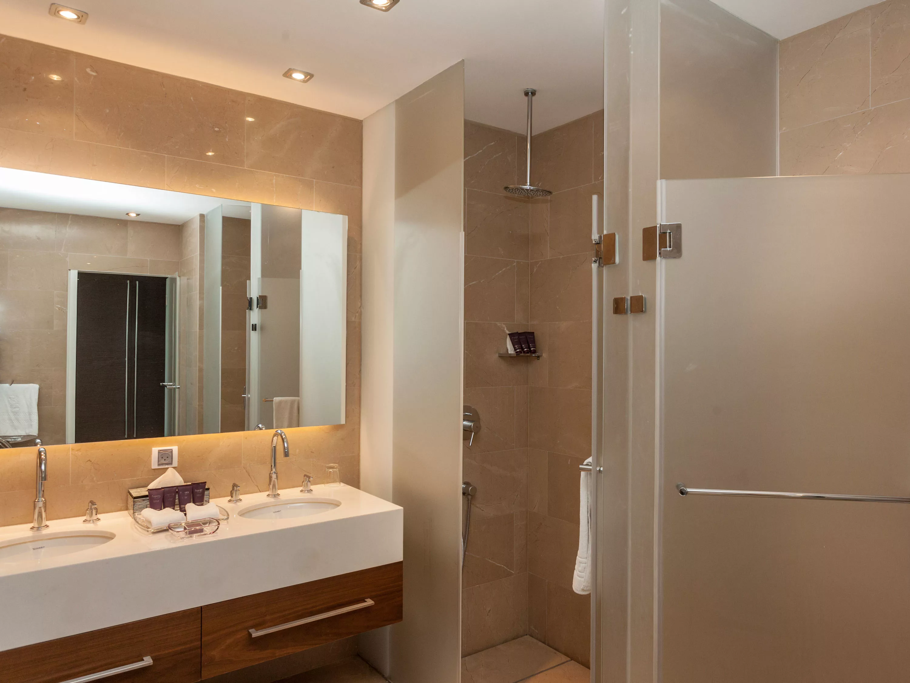 Ha-Shunit St 4, Unit No. C1204, Herzliya,  , Israel - 4-hashunit-street-penthouse-herzliya-israel-14-06-22-59-5959_dl9mo2