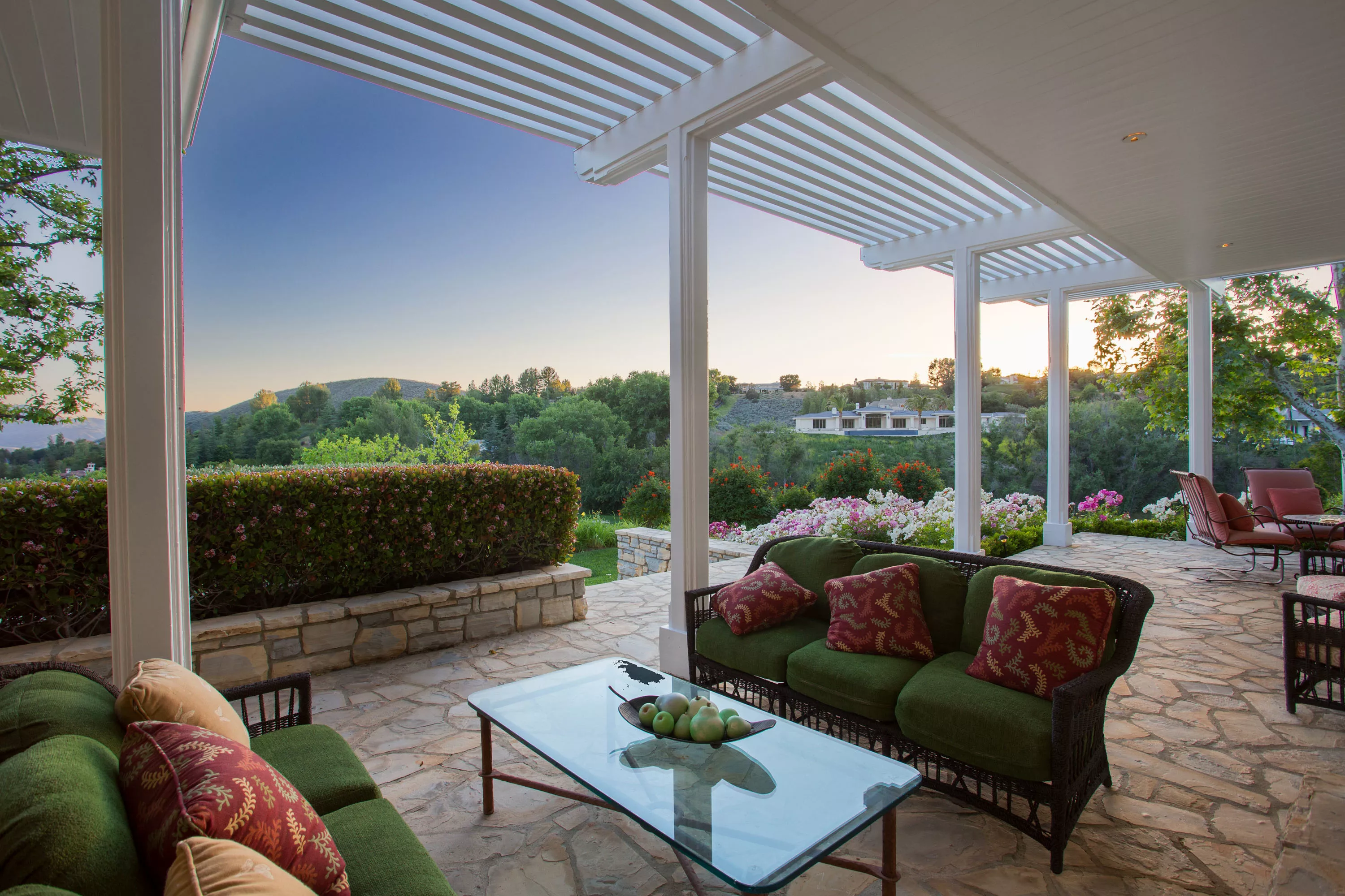 1064 Lakeview Canyon Road, Westlake Village, California 91362 - 1064-lakeview-canyon-road-westlake-village-california44_h64y3f