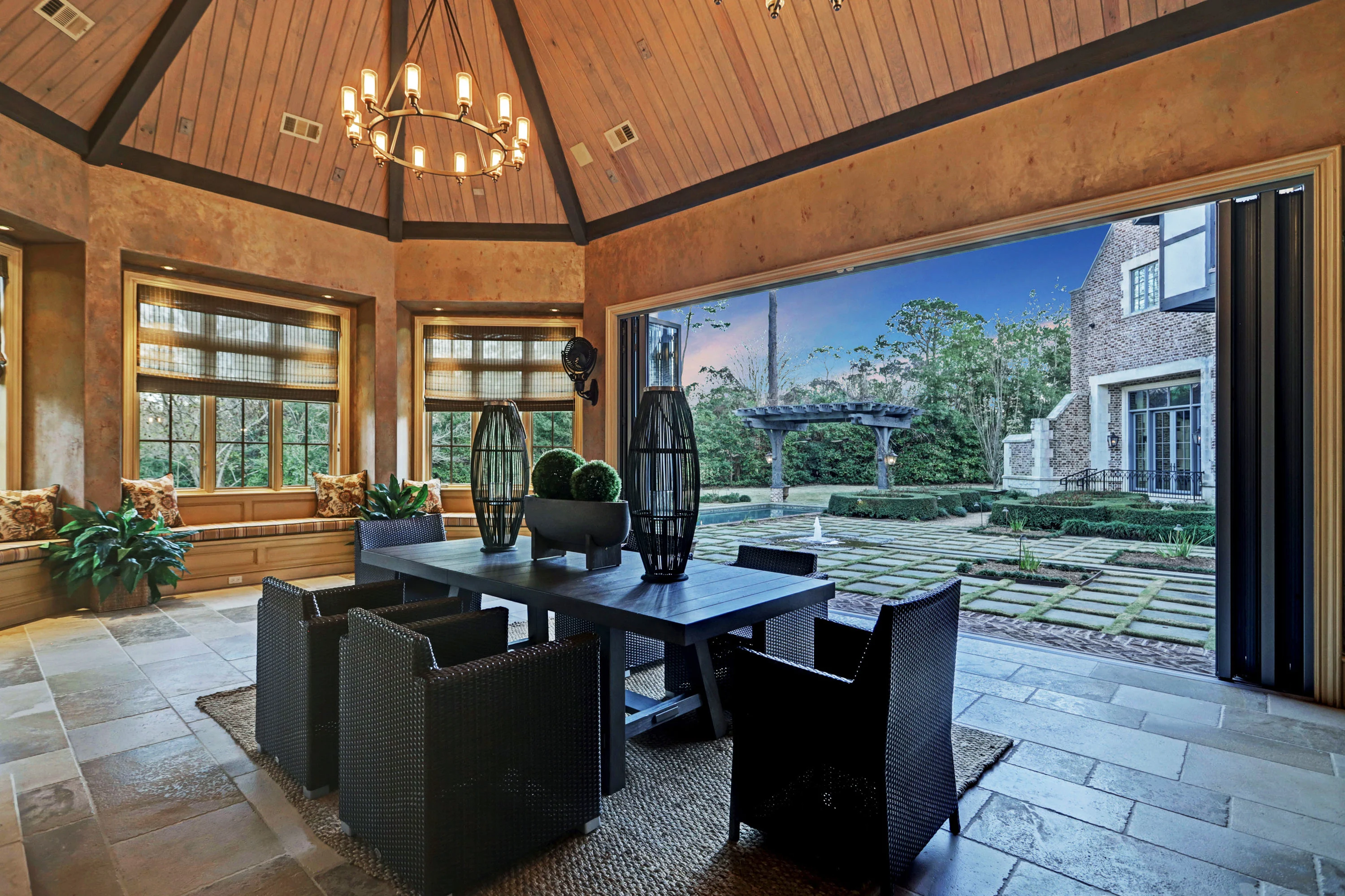 3996 Iverness Drive, Houston, Texas 77019 - 3996-inverness-drive-houston-texas41_rpt6m5