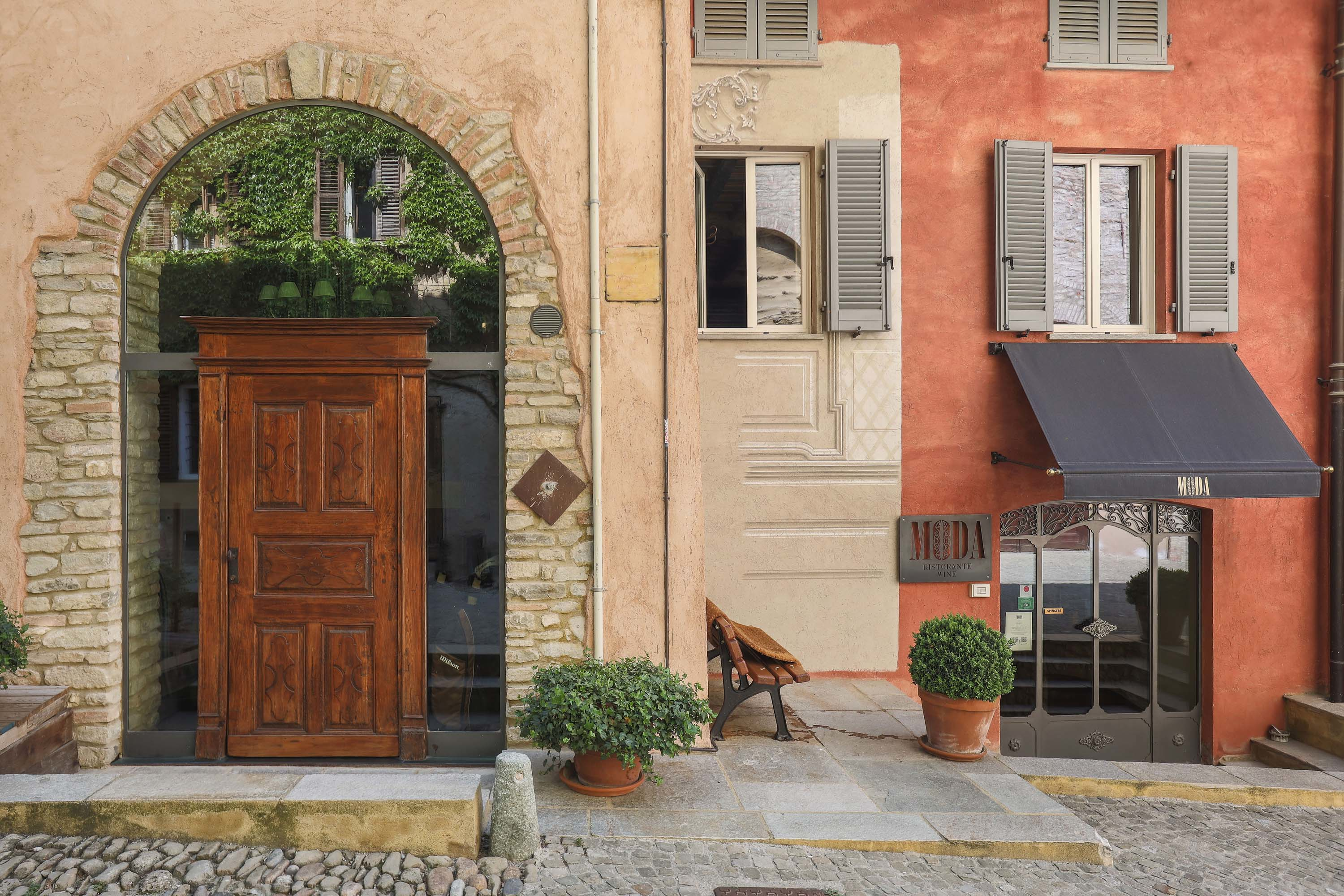 30 Palazzo Martinengo, Via Cavour 10 , & 10A, & 12, Monforte d-Alba, Barolo, 12065 Italy - Luxury Real Estate - Concierge Auctions