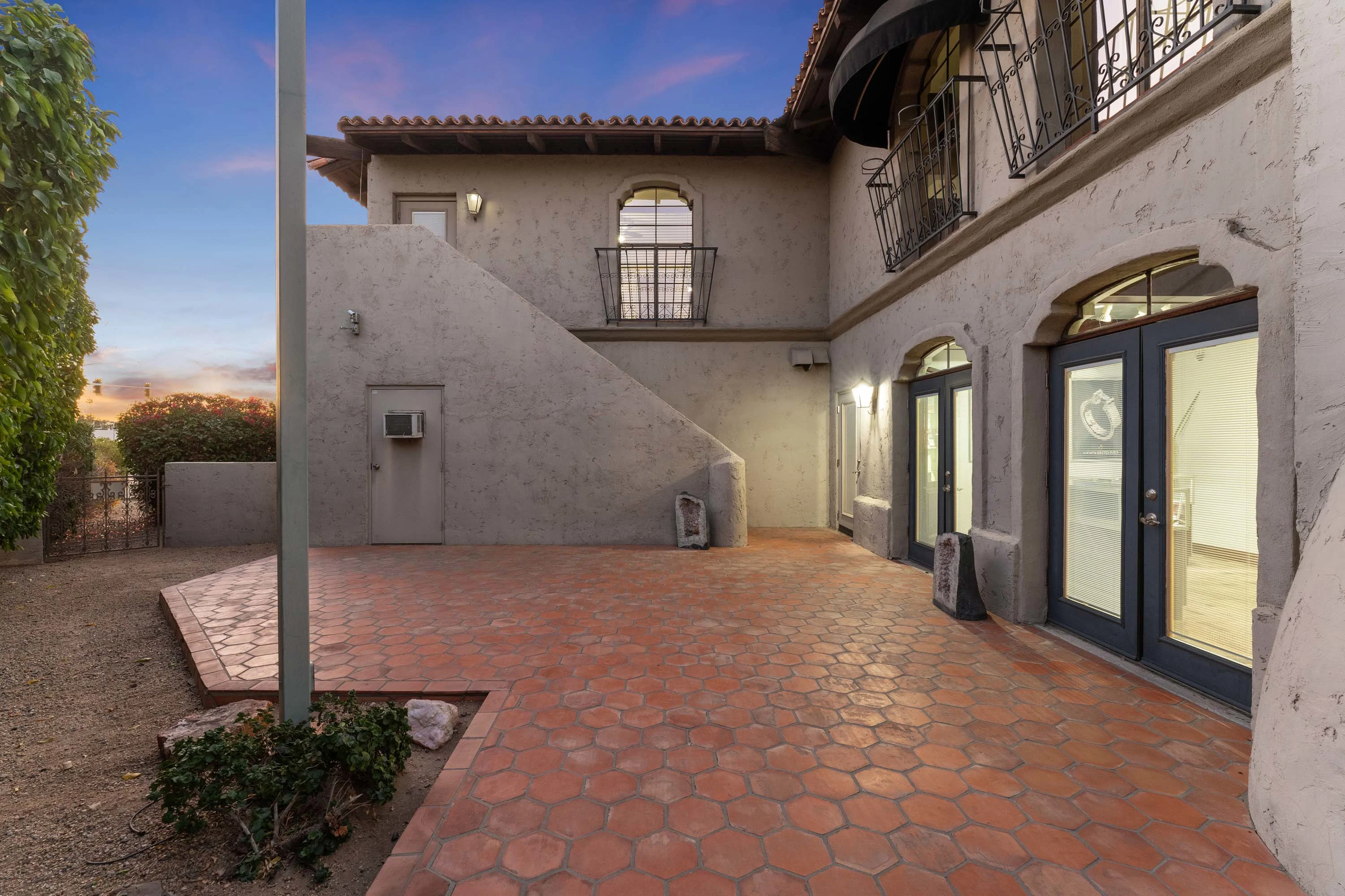 13845 North Scottsdale Road, Scottsdale, Arizona 85254 - 19_-_9-print-MTW02921_ijuevg