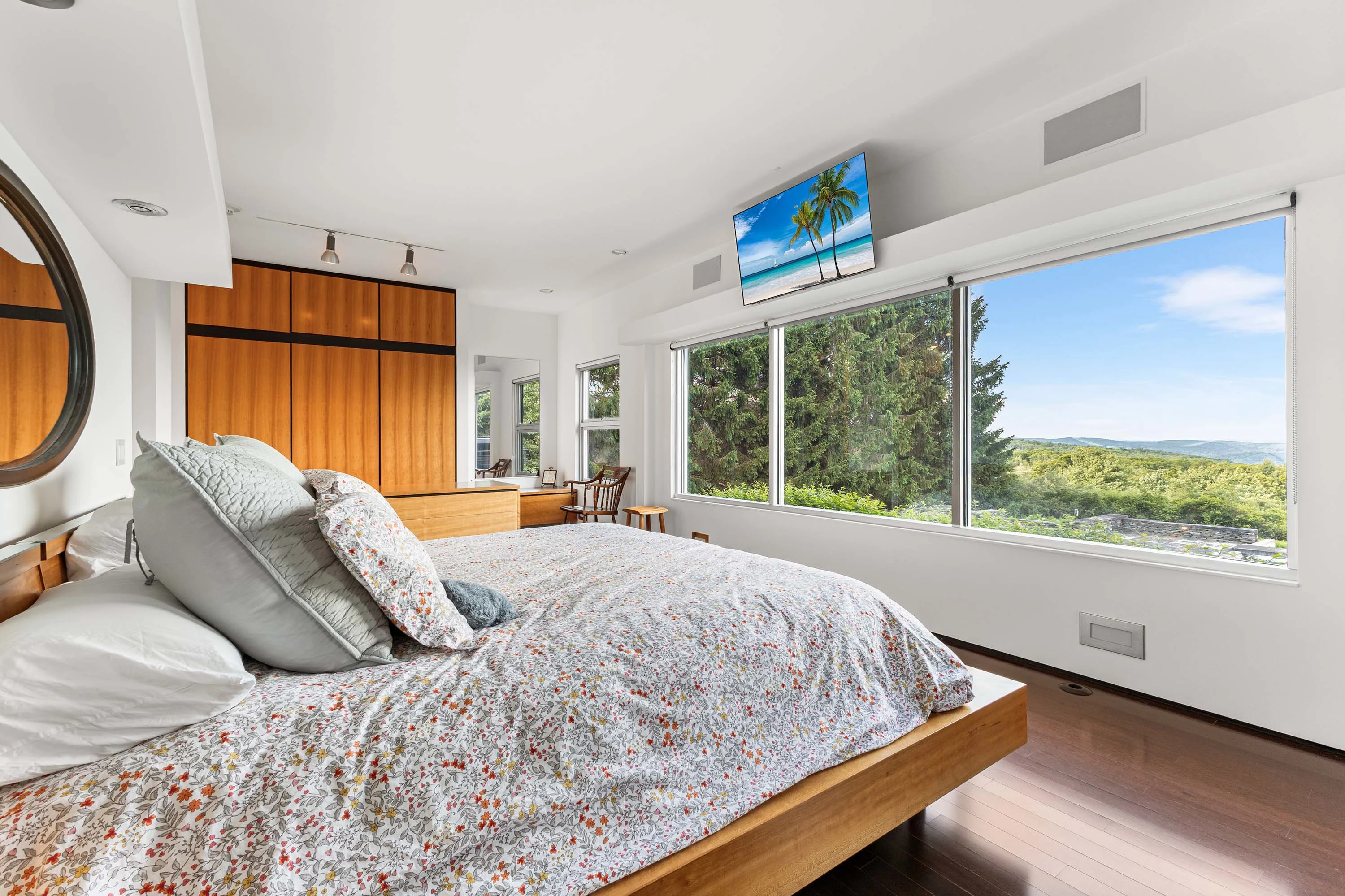 The Corning Glass House | 10288-10289 Whispering Wind Trail, Corning, Finger Lakes Area, New York 14830 - 19_10288-10289_Whispering_Wind_Trail_Corning_NY_14830_ih9p9t