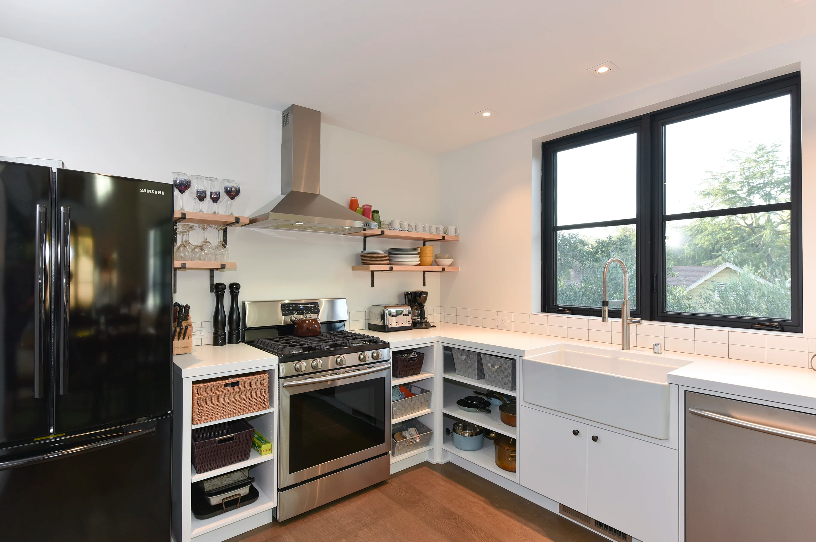 2618 & 2620 Silverado Trail North, Saint Helena, California 94574 - St-Hel-CA53_tzi1lk