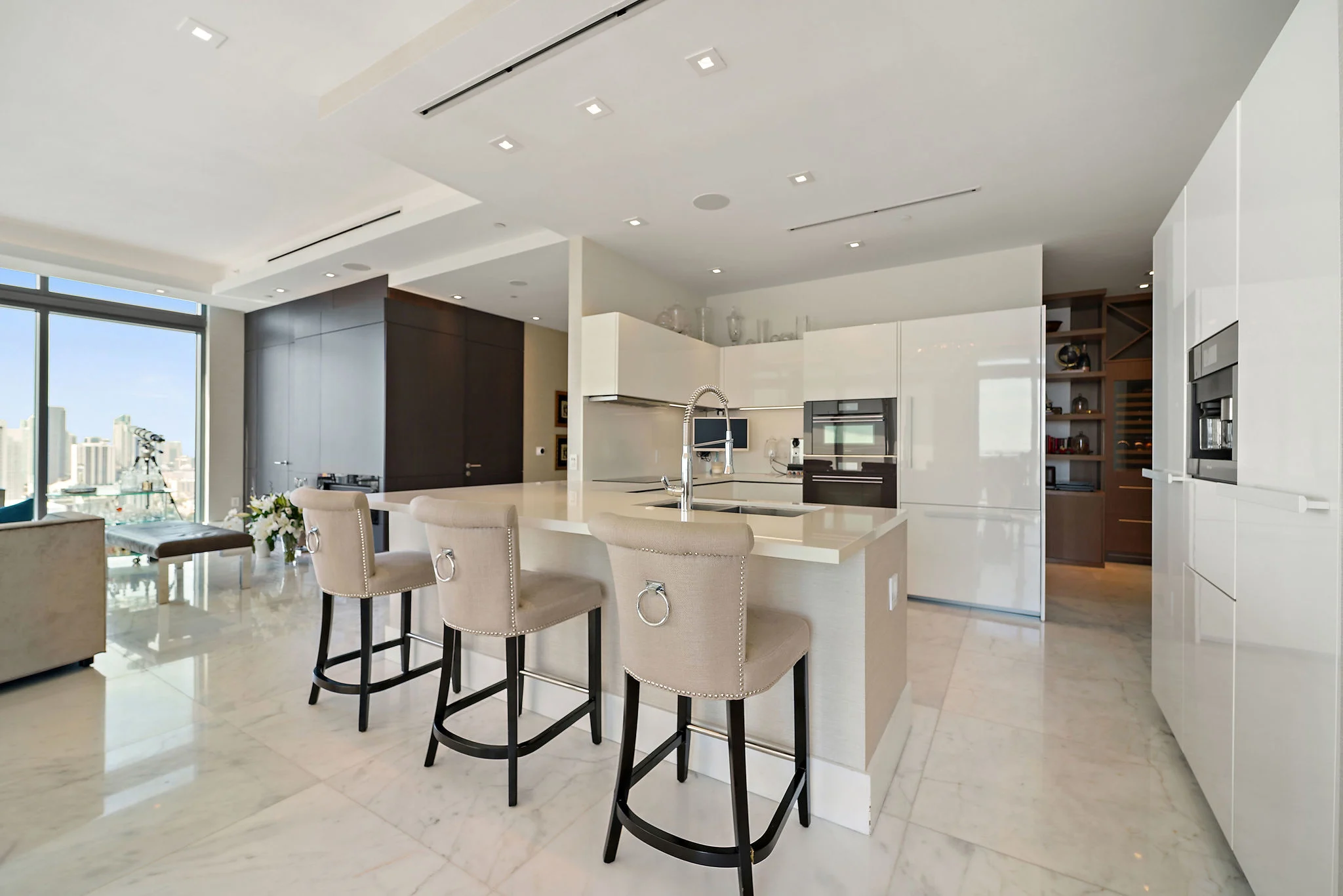 460 NE 28th Street, #4104, Miami, Florida 33137 - 11_-_9__4104_photo_by_MiamiRealEstatePhotographers.com_Neila_Granzoti_Rudden_j0elgv