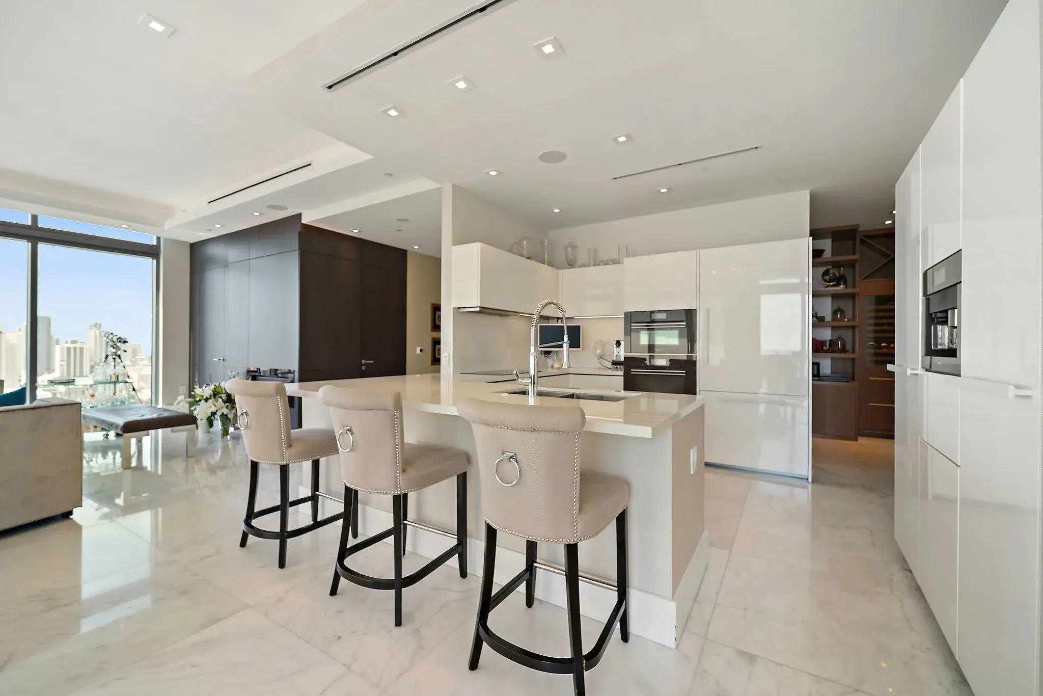 460 NE 28th Street, #4104, Miami, Florida 33137 - 11_-_9__4104_photo_by_MiamiRealEstatePhotographers.com_Neila_Granzoti_Rudden_j0elgv