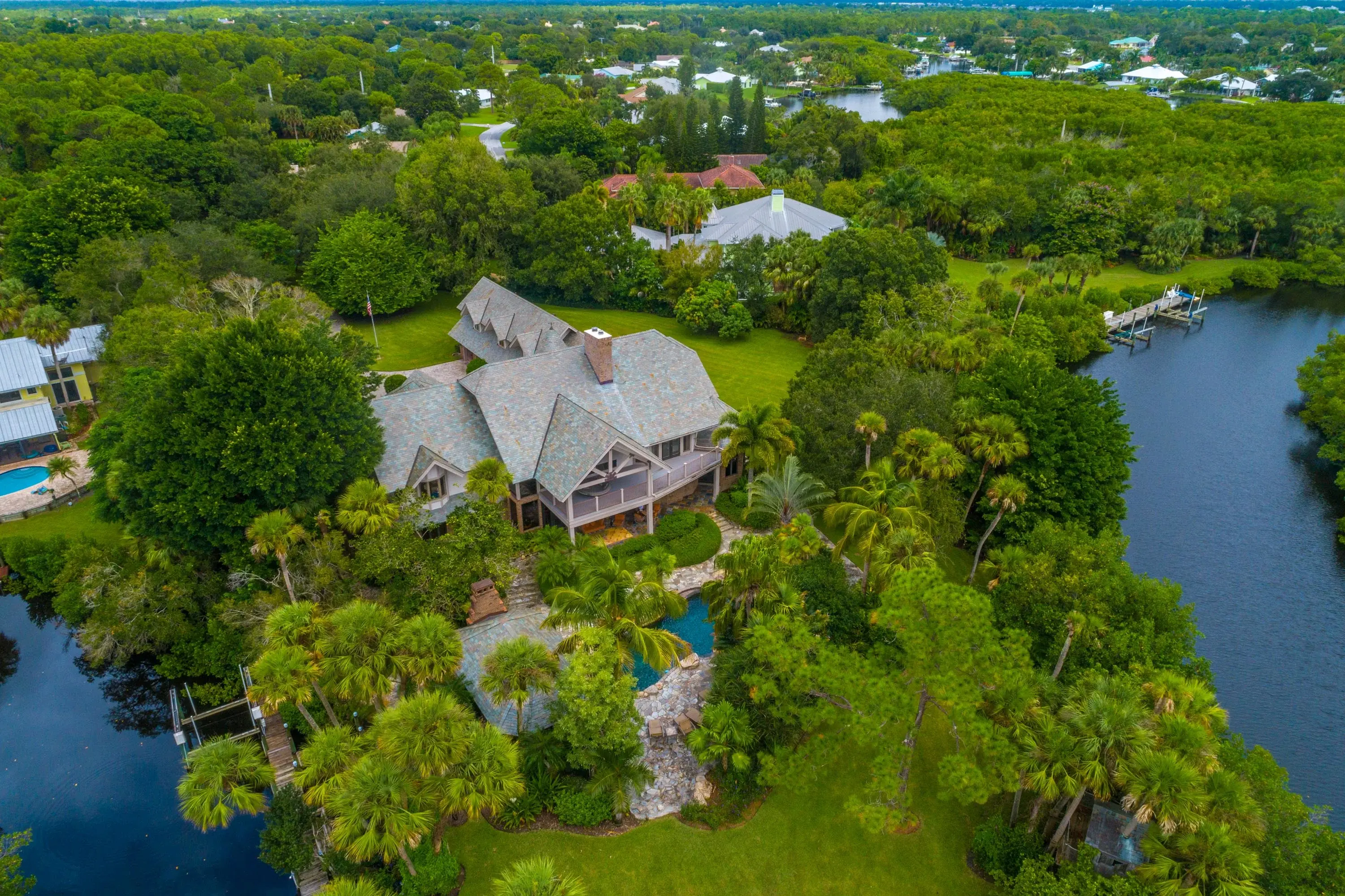 3221 SW Winding Way, Treasure Coast, Florida 34990 - 3221-sw-winding-way-palm-city-florida03_c7nac8