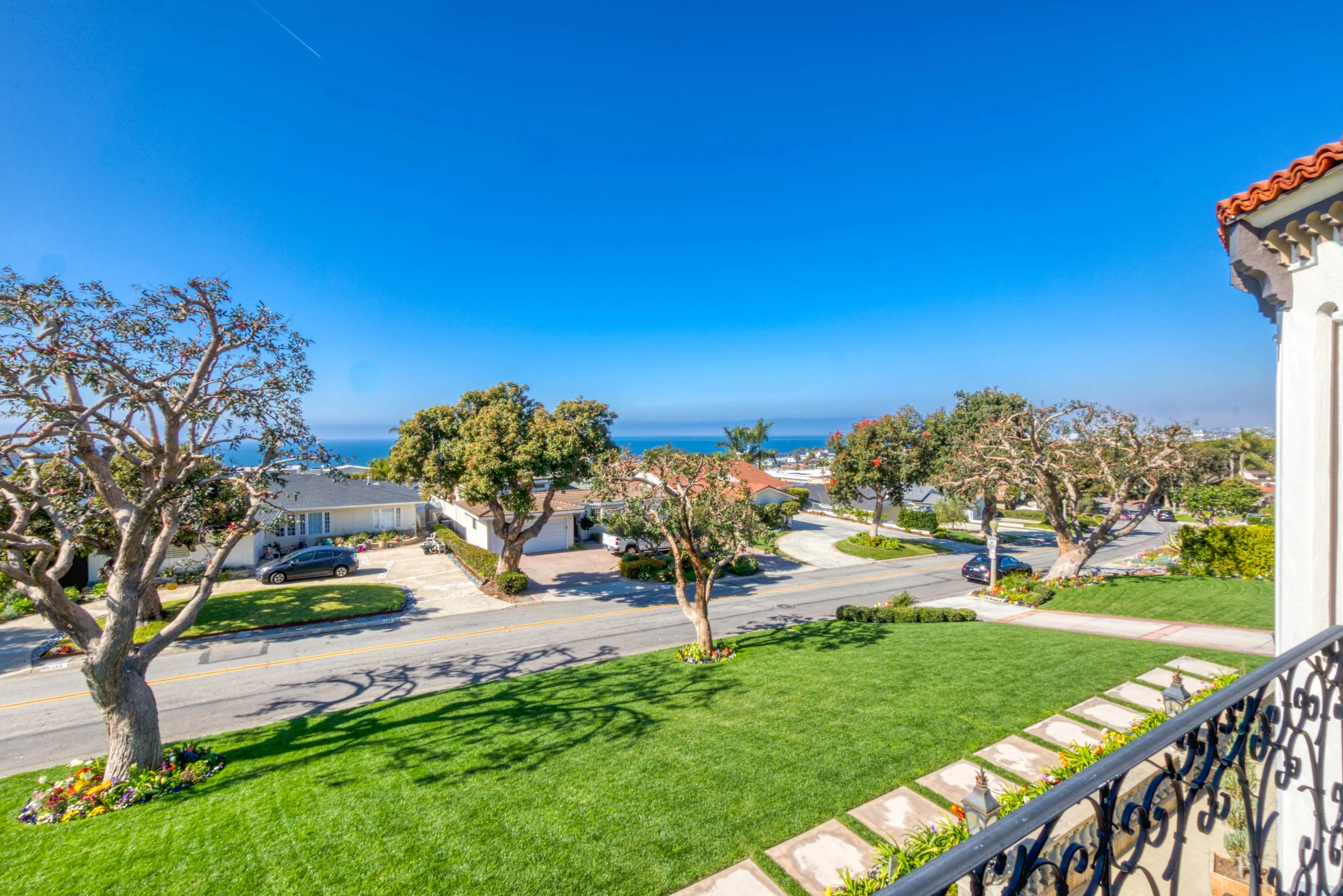 124 Via Monte Doro, Hollywood Riviera, California 90277 - 124_via_monte_doro_redondo_beach_california29_fjbhb1