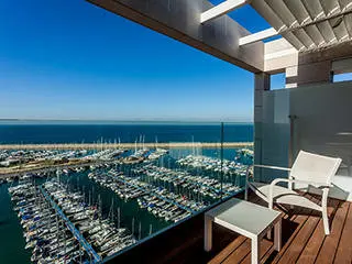 Supporting image for We achieved numerous successes at our Winter Portfolio Sale. The properties placed under contract represent our first sales in England; our first private residence in NYC; a Ritz-C