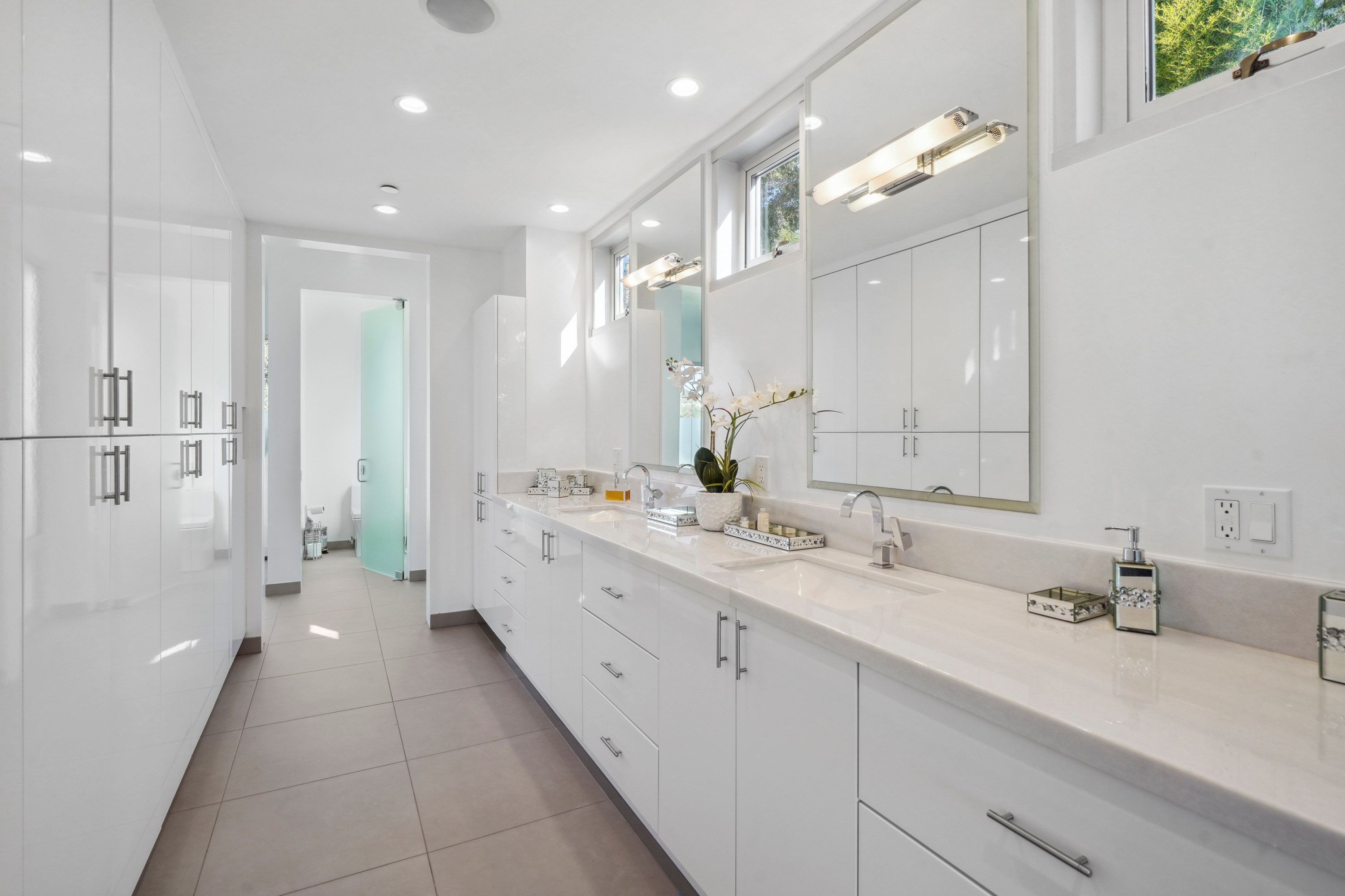 30 9716 Oak Pass Rd - Luxury Real Estate - Concierge Auctions