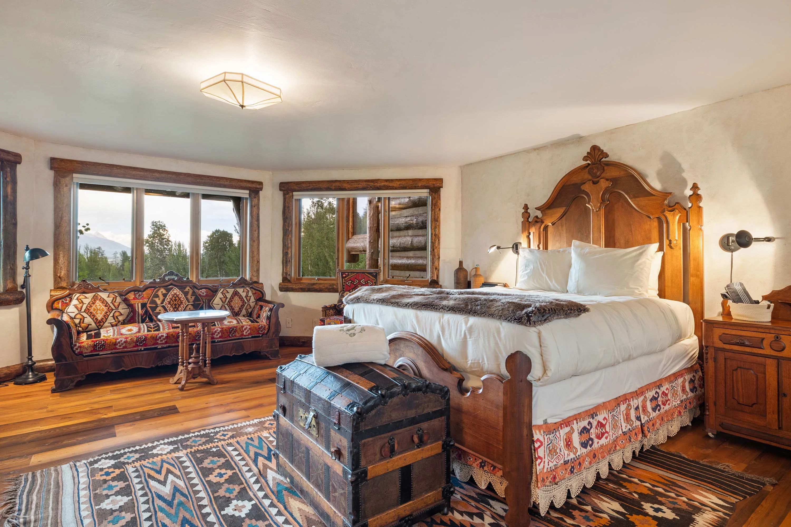 Singing Trees | 3355 South Fall Creek Road, Wilson, Jackson Hole Area, Wyoming 83014 - 19_-_11_-_Guest_Suite_1_h5iptv