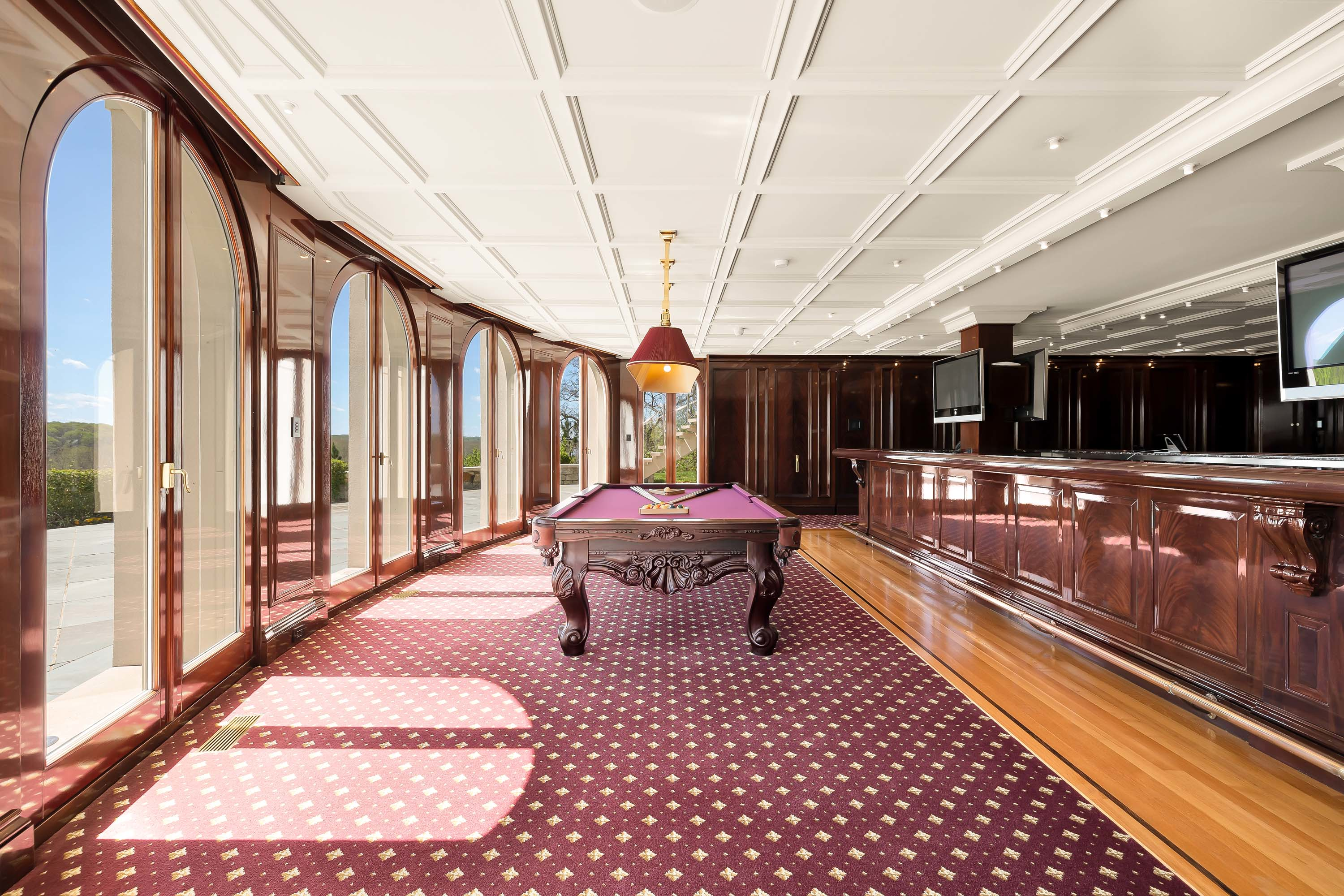 33 11900 River Rd, Potomac, MD 20854 - Luxury Real Estate - Concierge Auctions