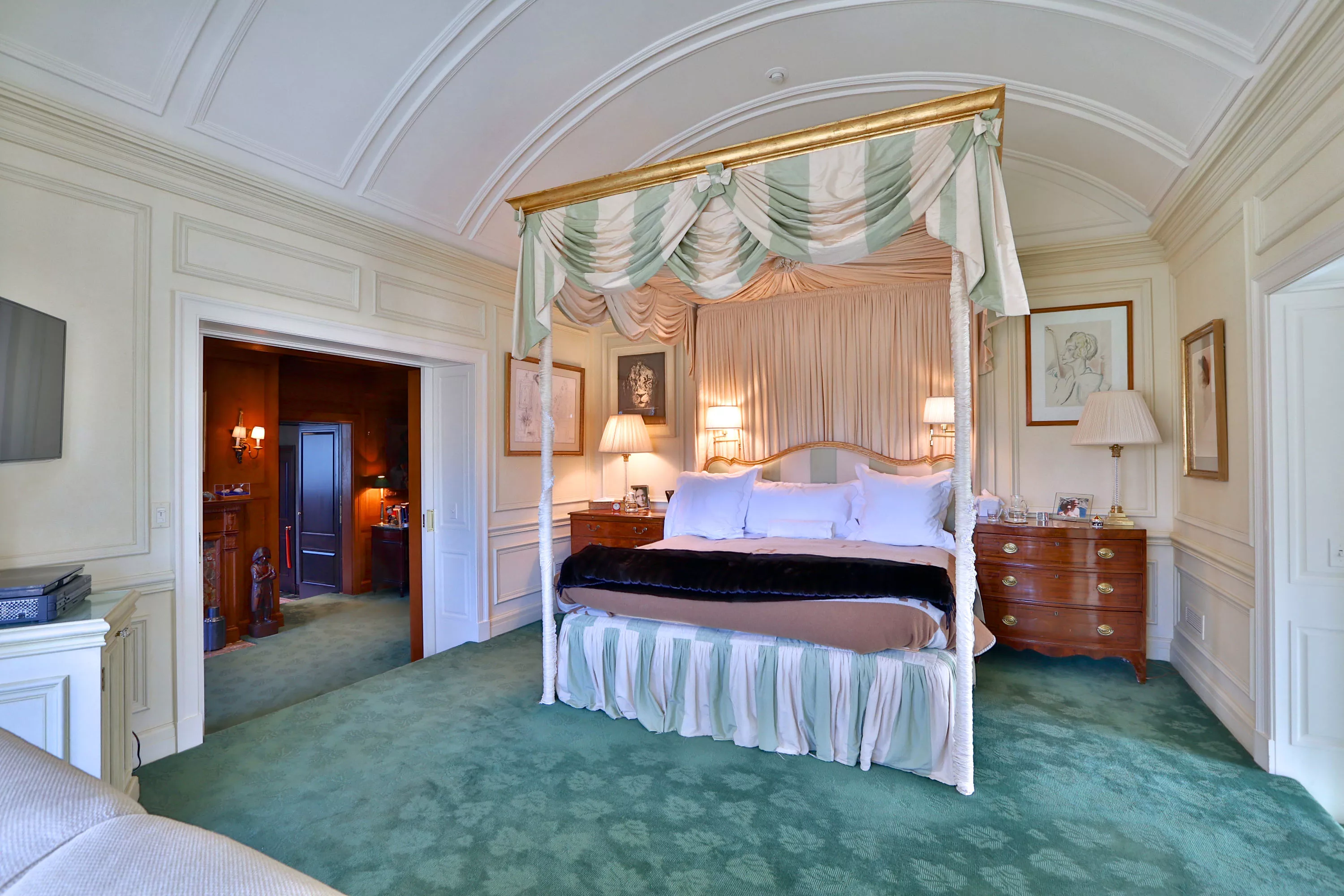 26 Park Lane Circle, Toronto, Ontario M3B 1Z7, Canada - 26-park-lane-circle-toronto-ontario-canada_16_o6kz3k