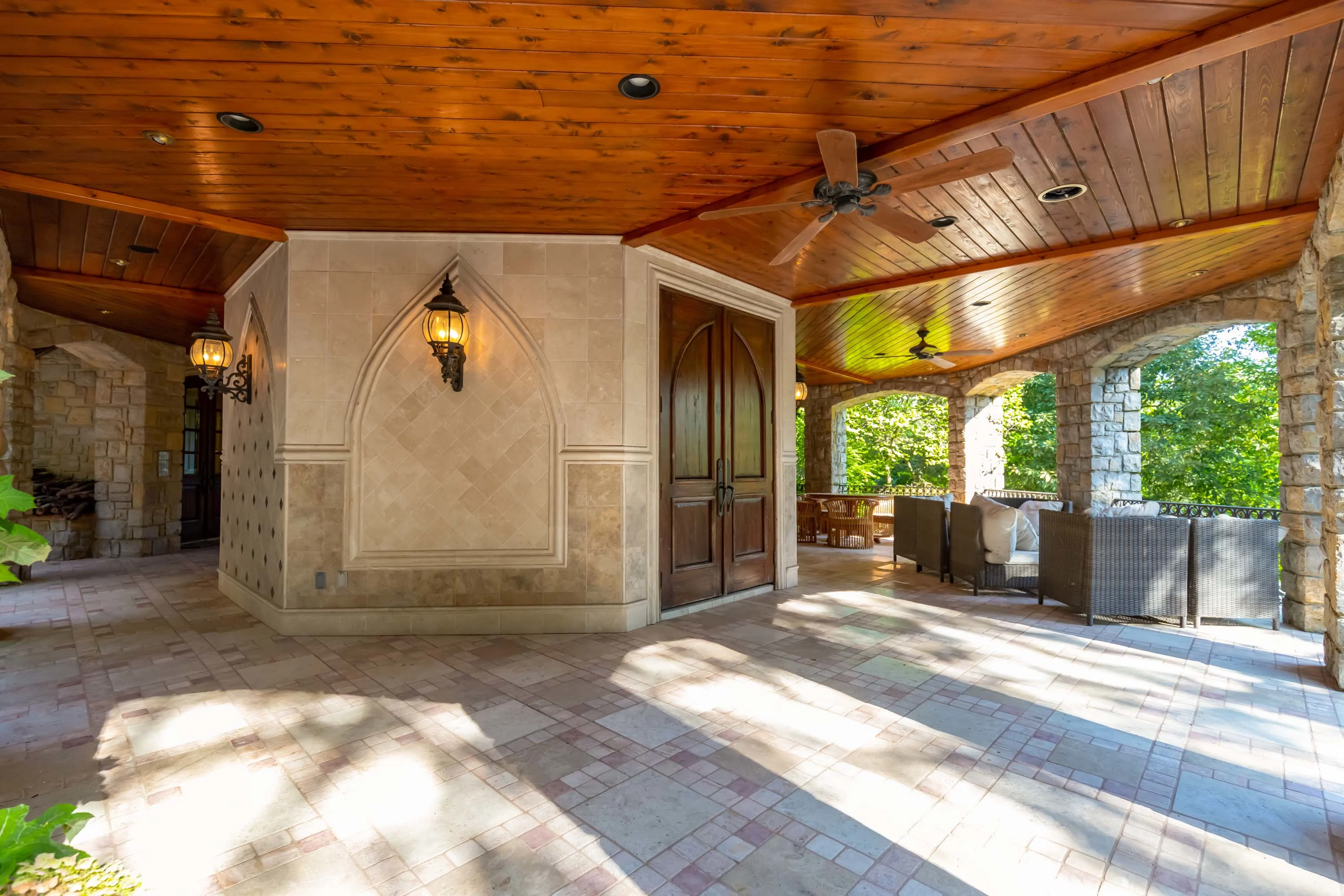 5225 Renner Road, Lake Quivira, Kansas City, Kansas 66217 - 5225-renner-road-lake-quivira-kansas-060_ay85xh