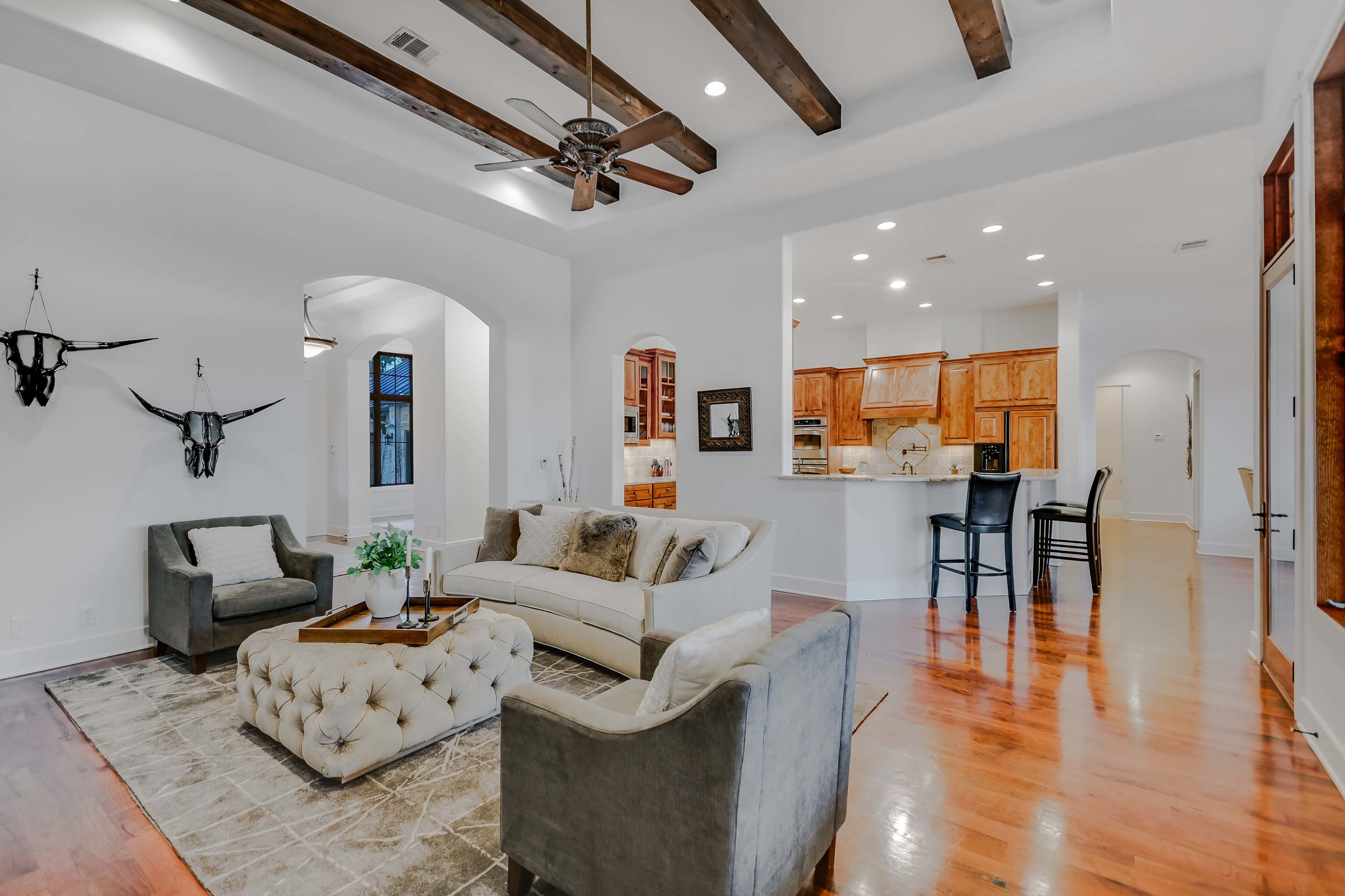 10 6504 Lantern View Dr - Luxury Real Estate - Concierge Auctions