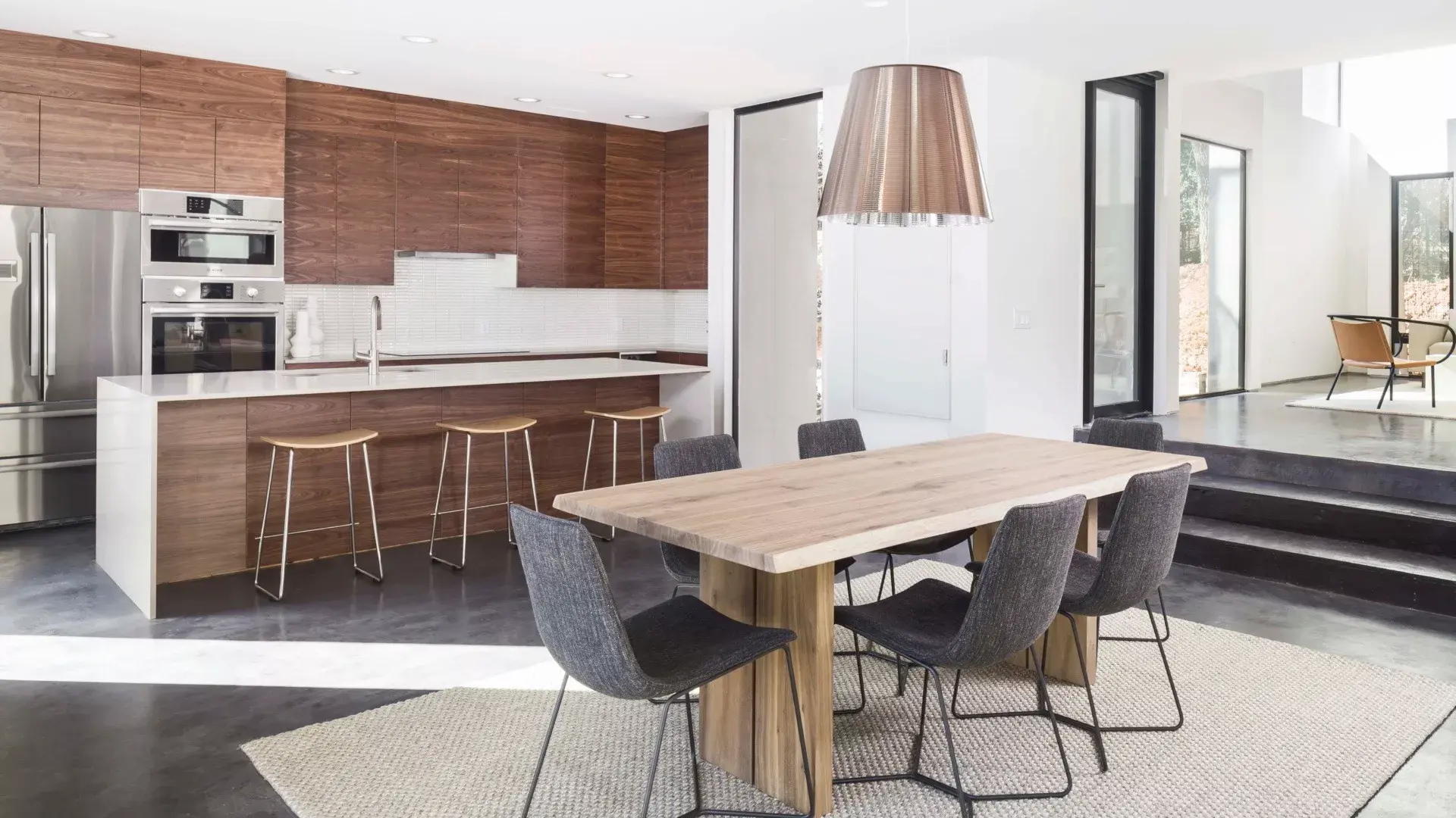 Nestled on two natural, sloping properties in the hills west of Austin, 2708 and 2800 San Juan Drive offer contemporary style, custom details, and intimate connections to nature. Soaring ceilings, clerestory windows, and thoughtfully placed vertical windo