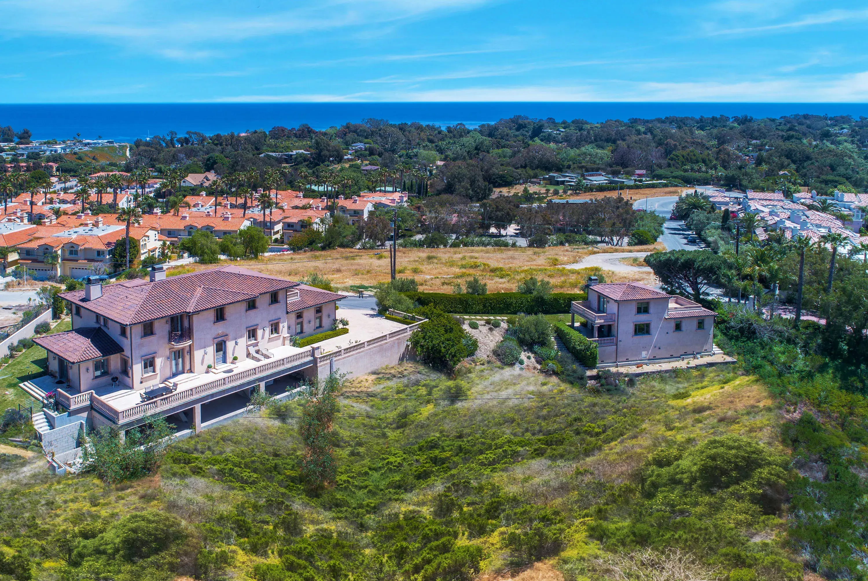 6401 Zumirez Drive, Malibu, California 90265 - 6401-zumirez-drive-malibu-california01_hwtkib
