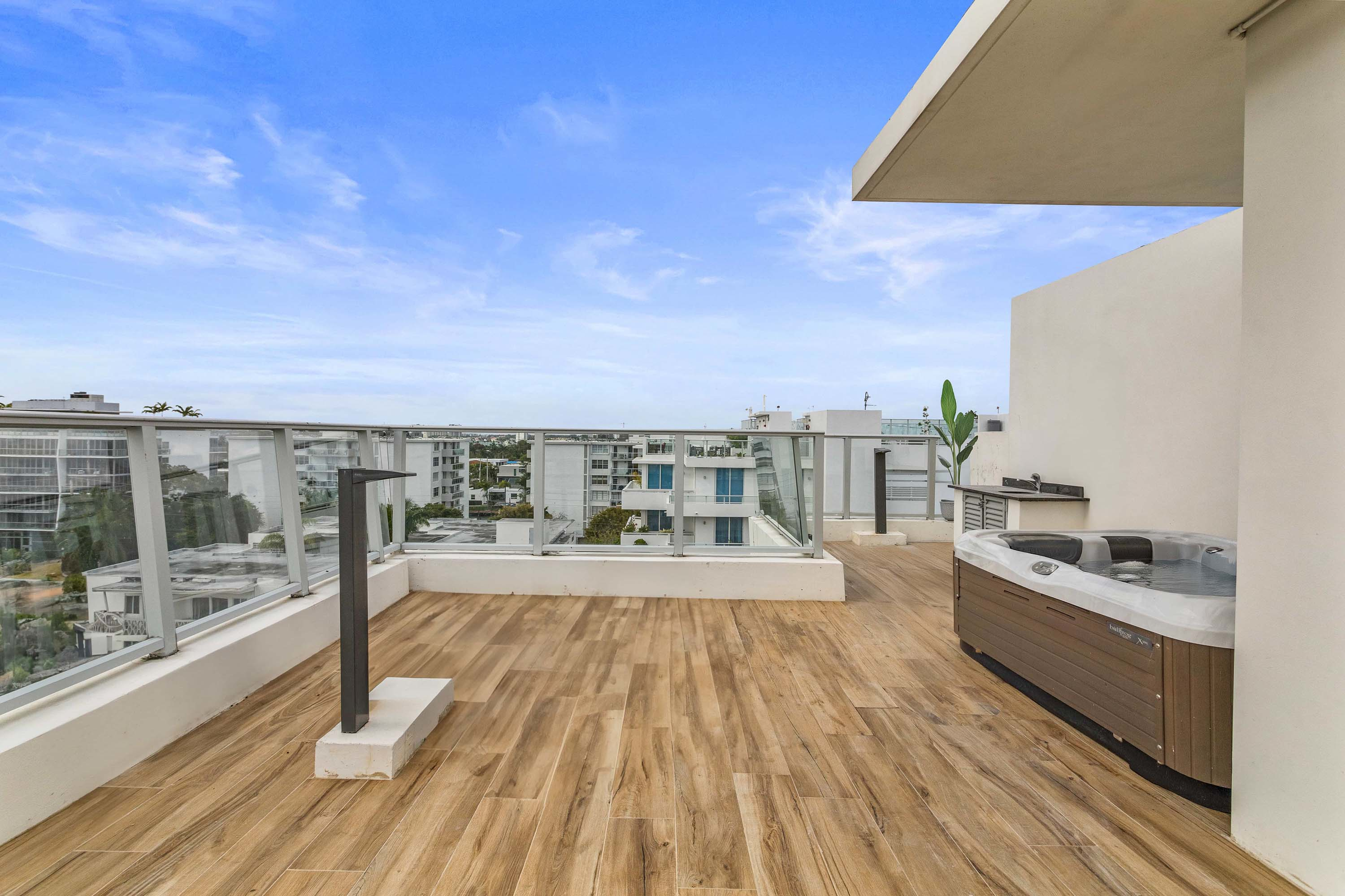 37 Unit 702 1150 101st Street - Luxury Real Estate - Concierge Auctions