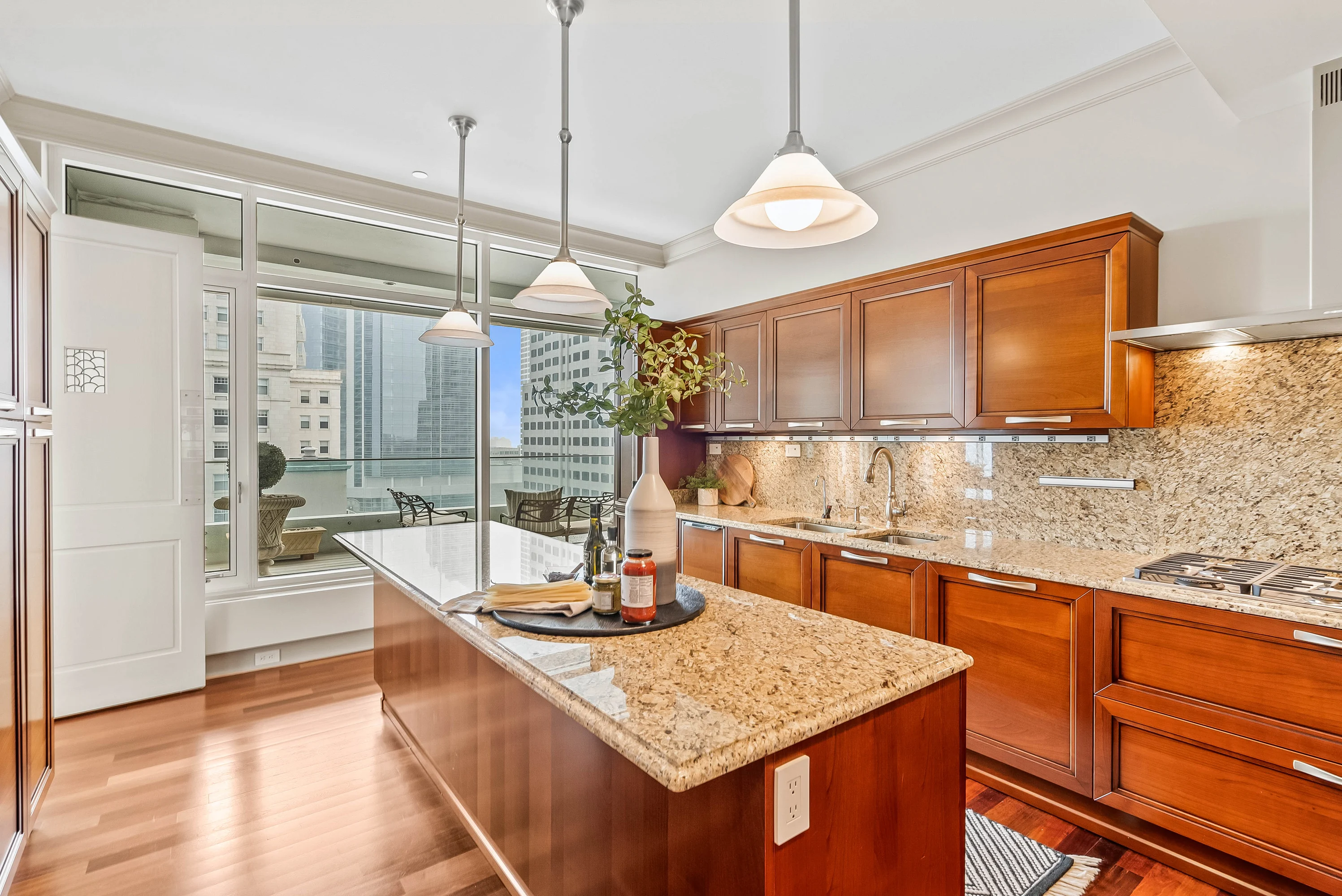 825 North Prospect Avenue #902, Milwaukee, Wisconsin 53202 - 825_N_Prospect_Ave_902_Milwaukee_WI_17_f9ml48
