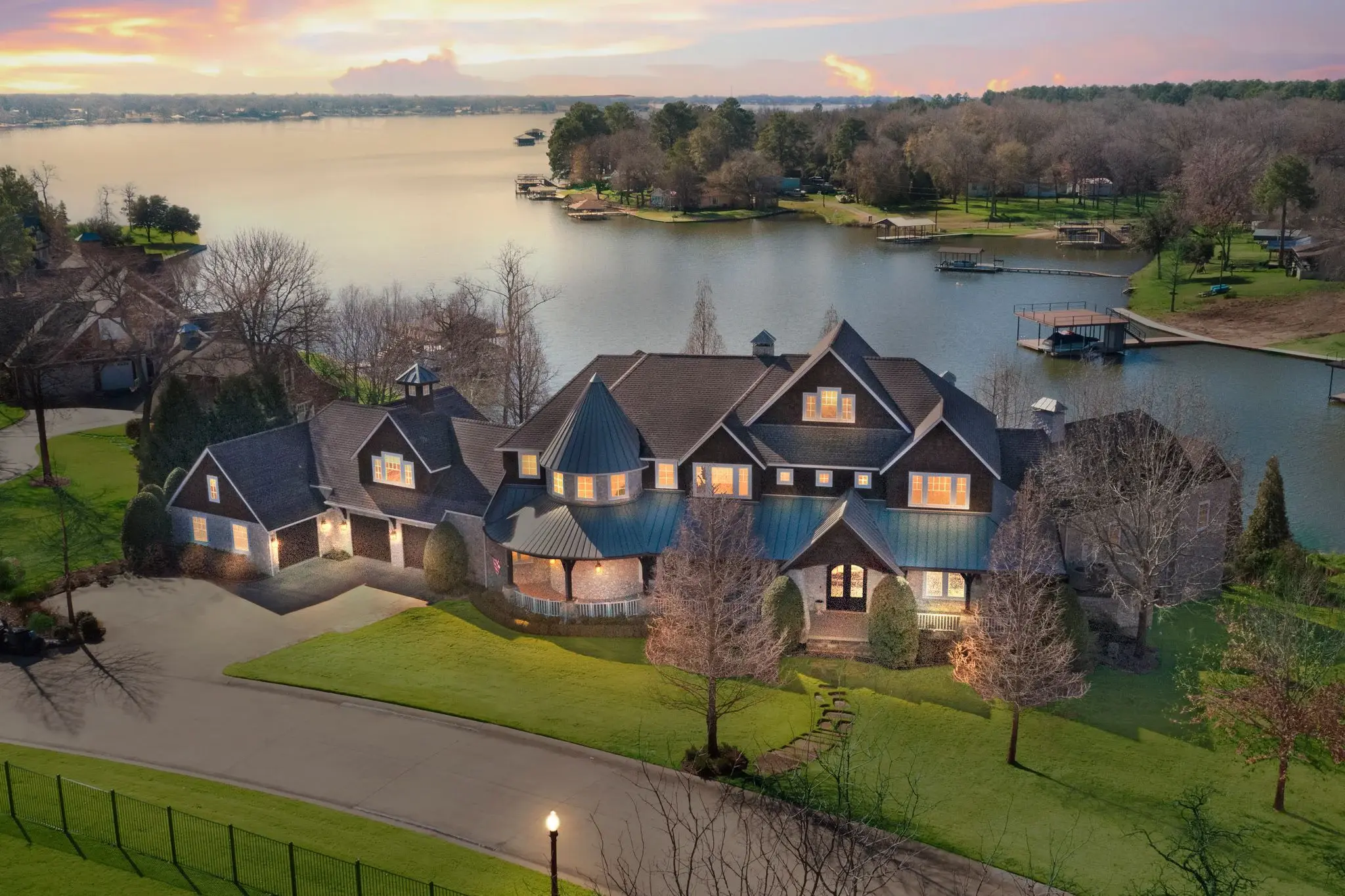 Beautiful Cedar Creek Lake property with double-deck dock
