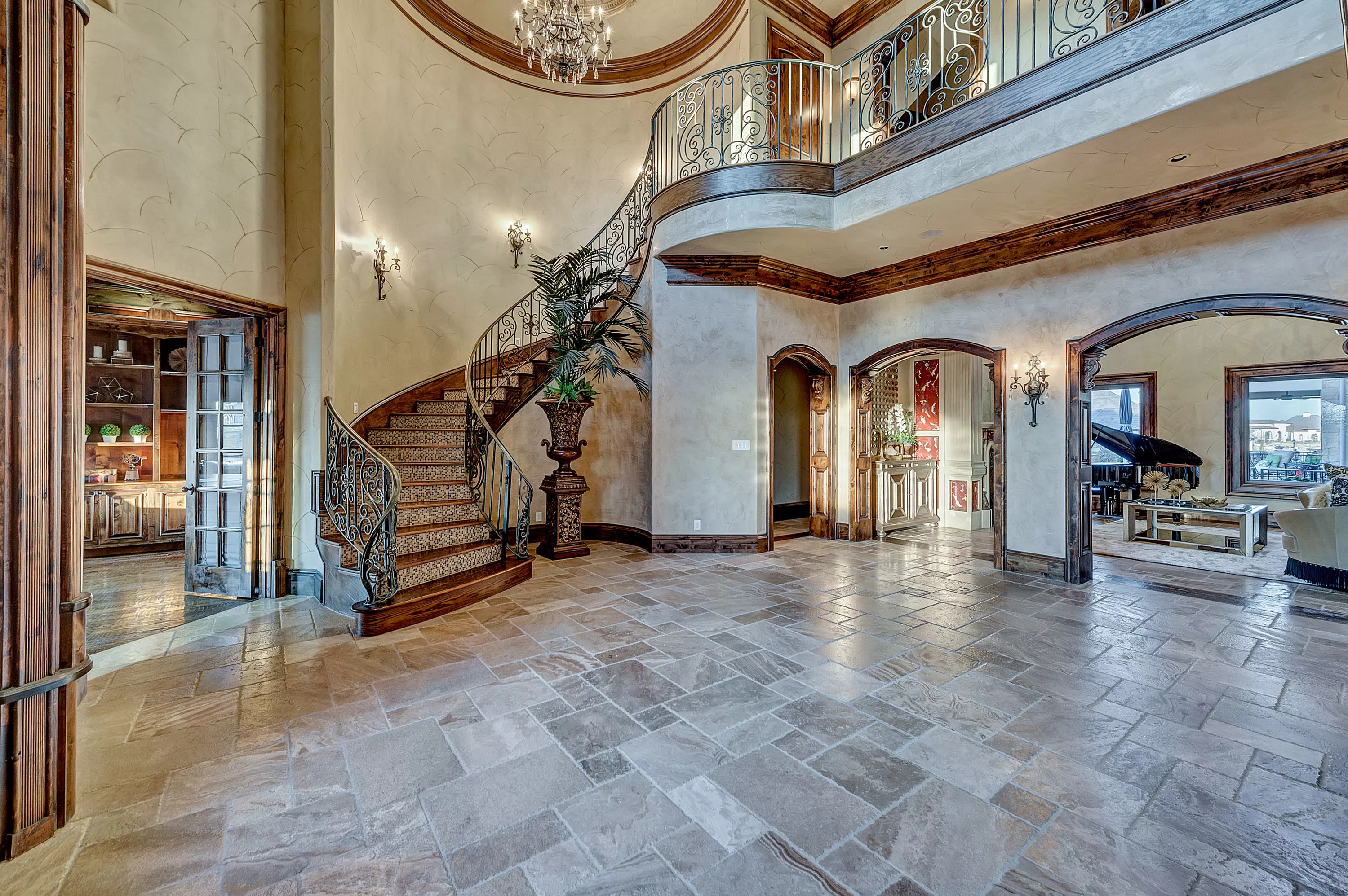 4657 Benavente Court, Fort Worth, Texas 76126 - 4657-benavente-court-fort-worth-tx_04_cwi4dj