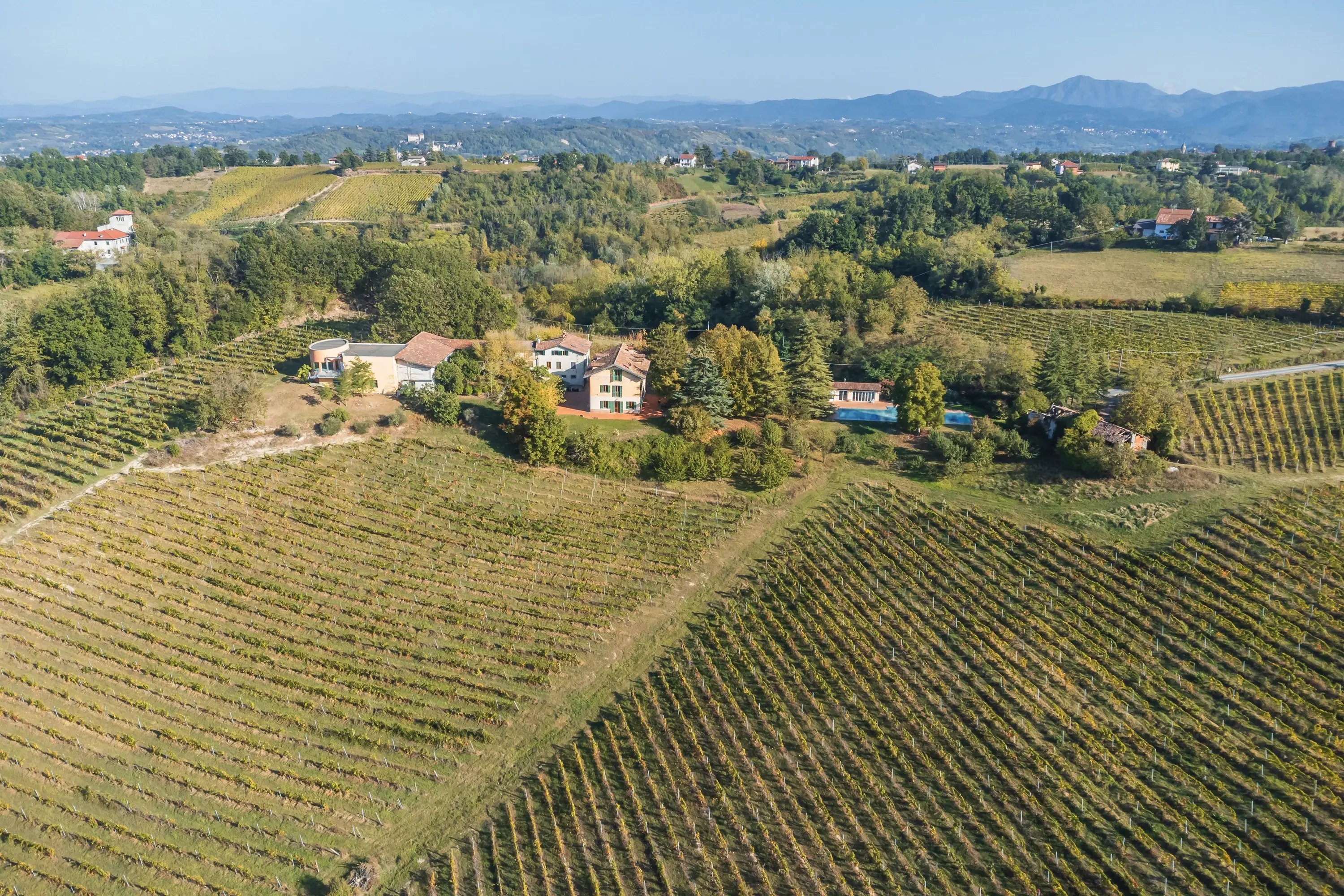 1 Cascina Palazzo, Alto Monferrato, Piedmont , Italy - 1-Cascina-Palazzo-Grimaldi-01_k4vjwv