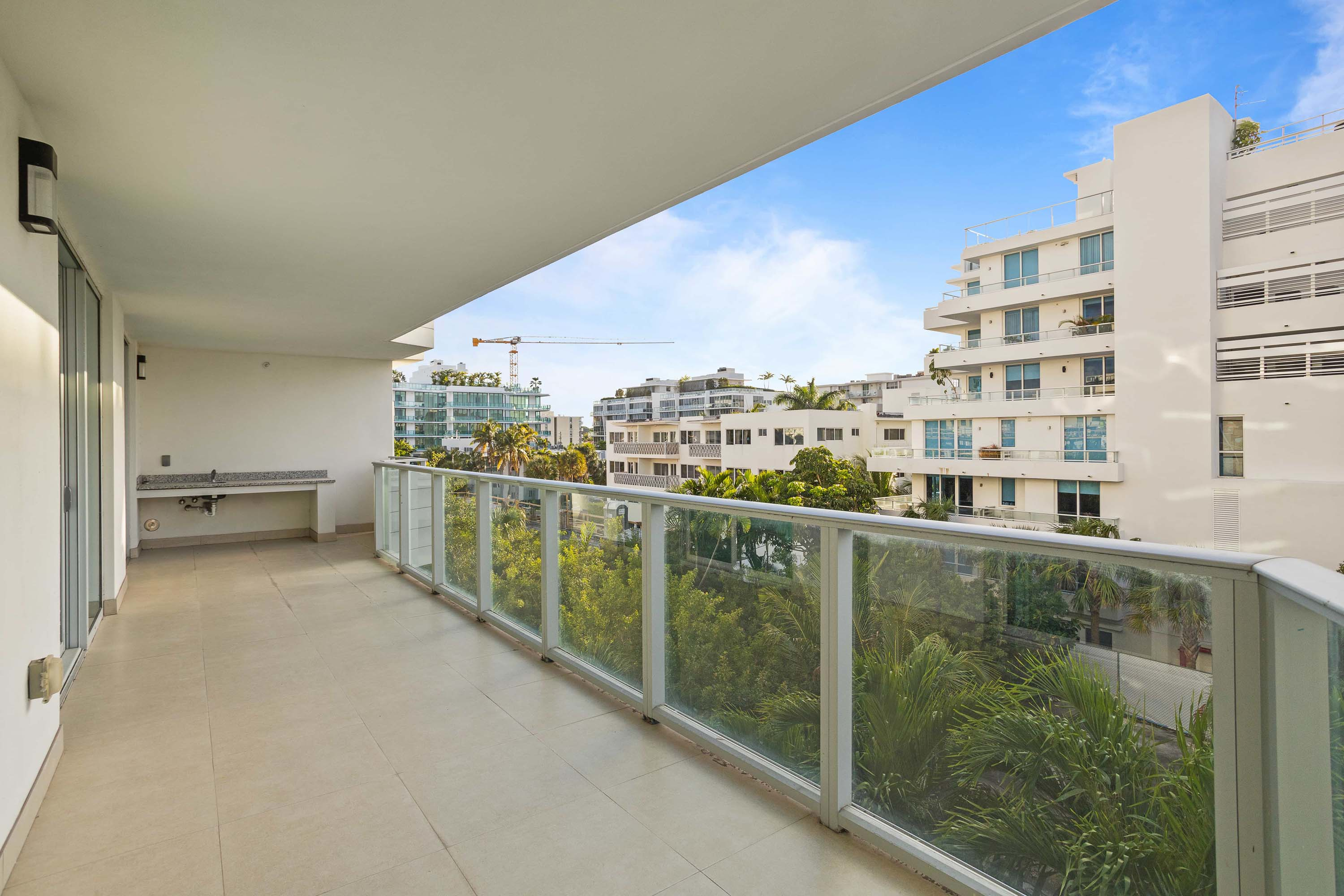 12 Unit 402 1150 101st Street - Luxury Real Estate - Concierge Auctions