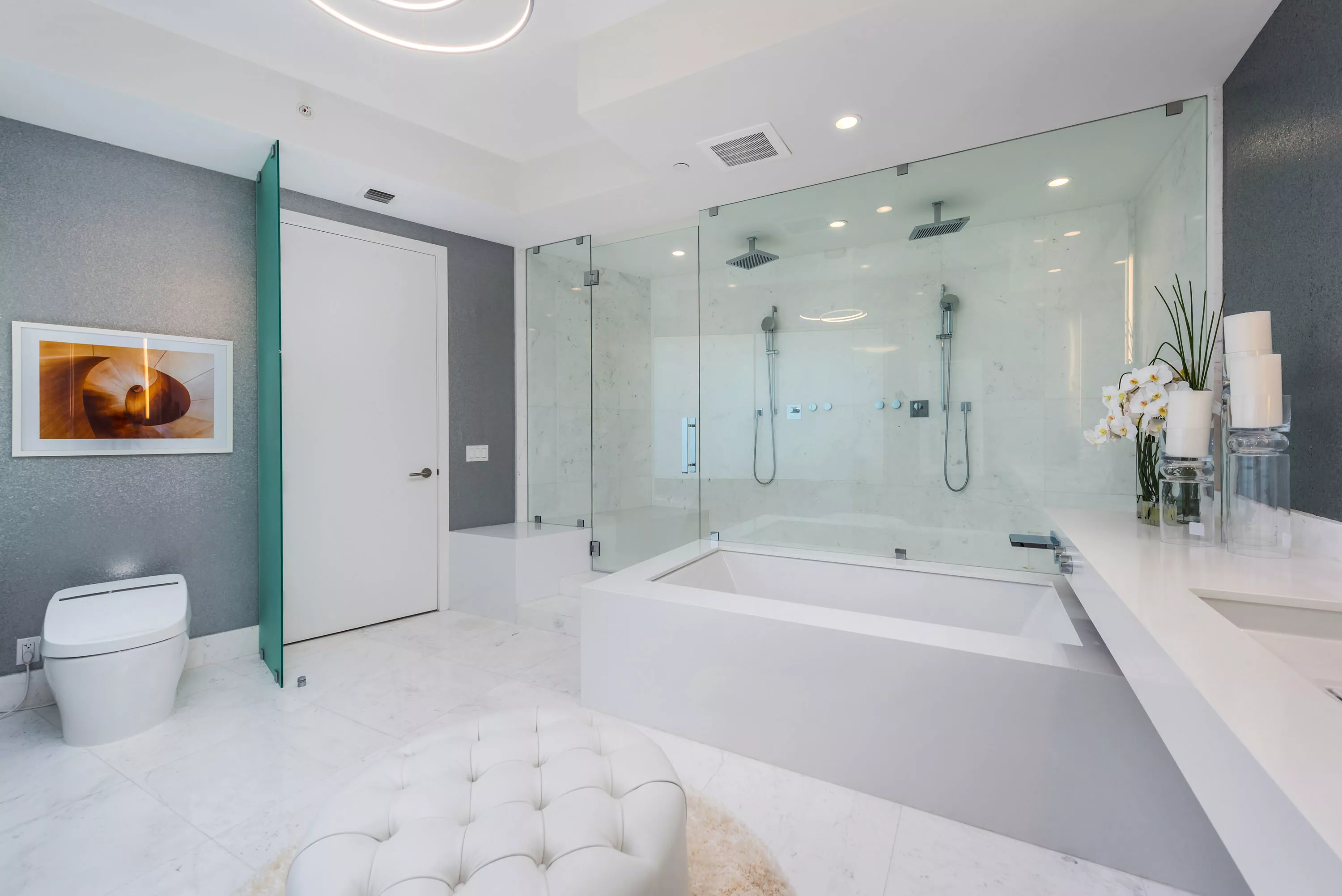 18555 Collins Avenue Apt 3605, Porsche Design Tower, Miami, Florida 33160 - porsche-design-tower-residence-3605-18555-collins-avenue-sunny-isles-beach-florida18_vmurgv