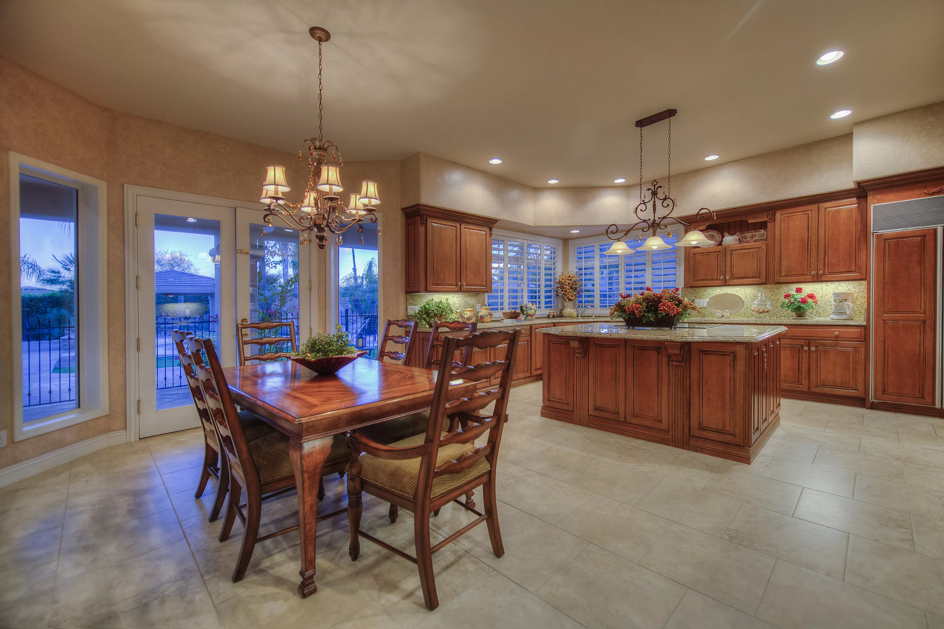 6733 East Caron Street, Paradise Valley, Arizona 85253 - east_caron_estate06_n0wvjo