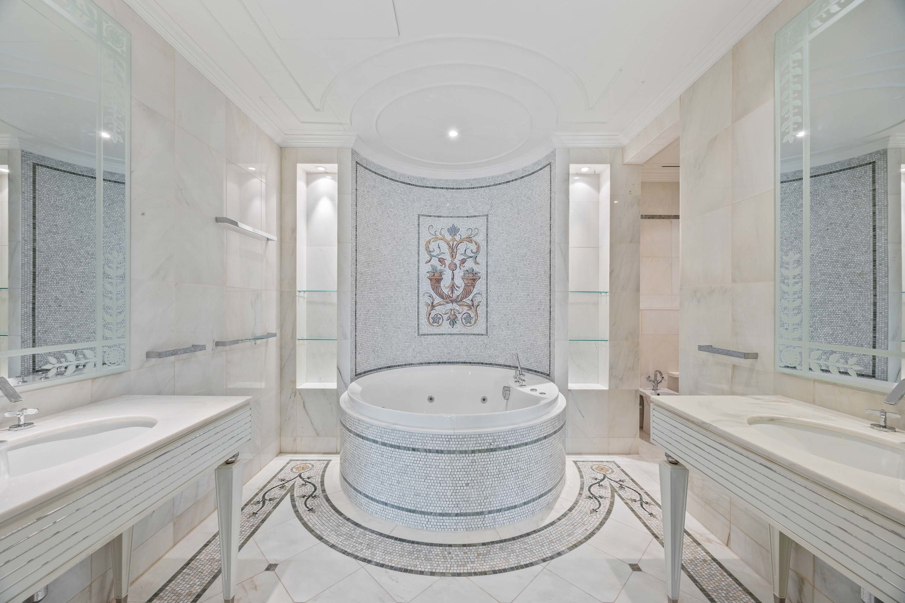 21 Palazzo Versace, Apartment 2316, Al Jaddaf, Jaddaf Waterfront, Dubai, UAE