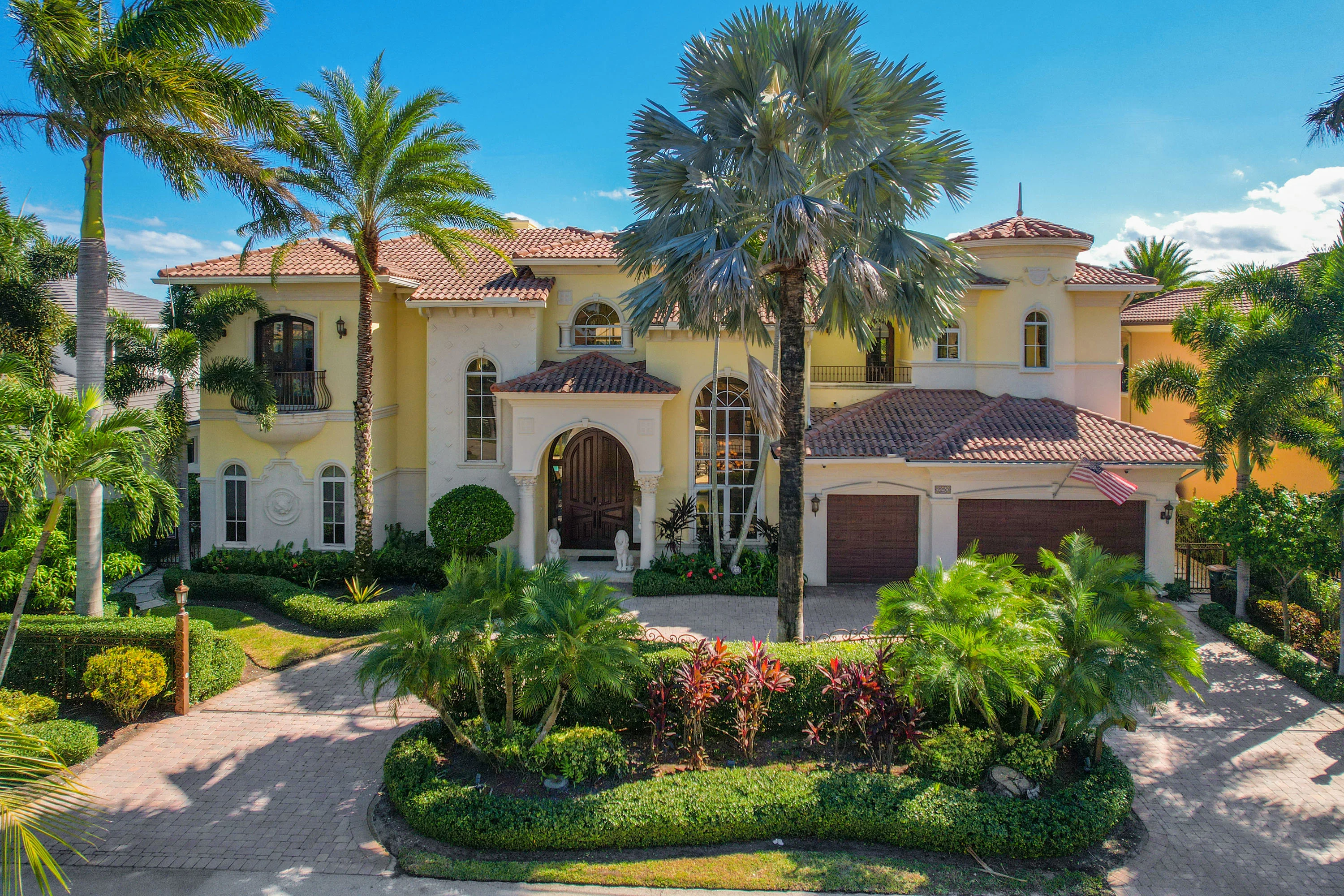 2250 NE 26th Street, Fort Lauderdale Area, Florida 33064 - 2250-ne-26th-street-lighthouse-point-florida02_csty7h