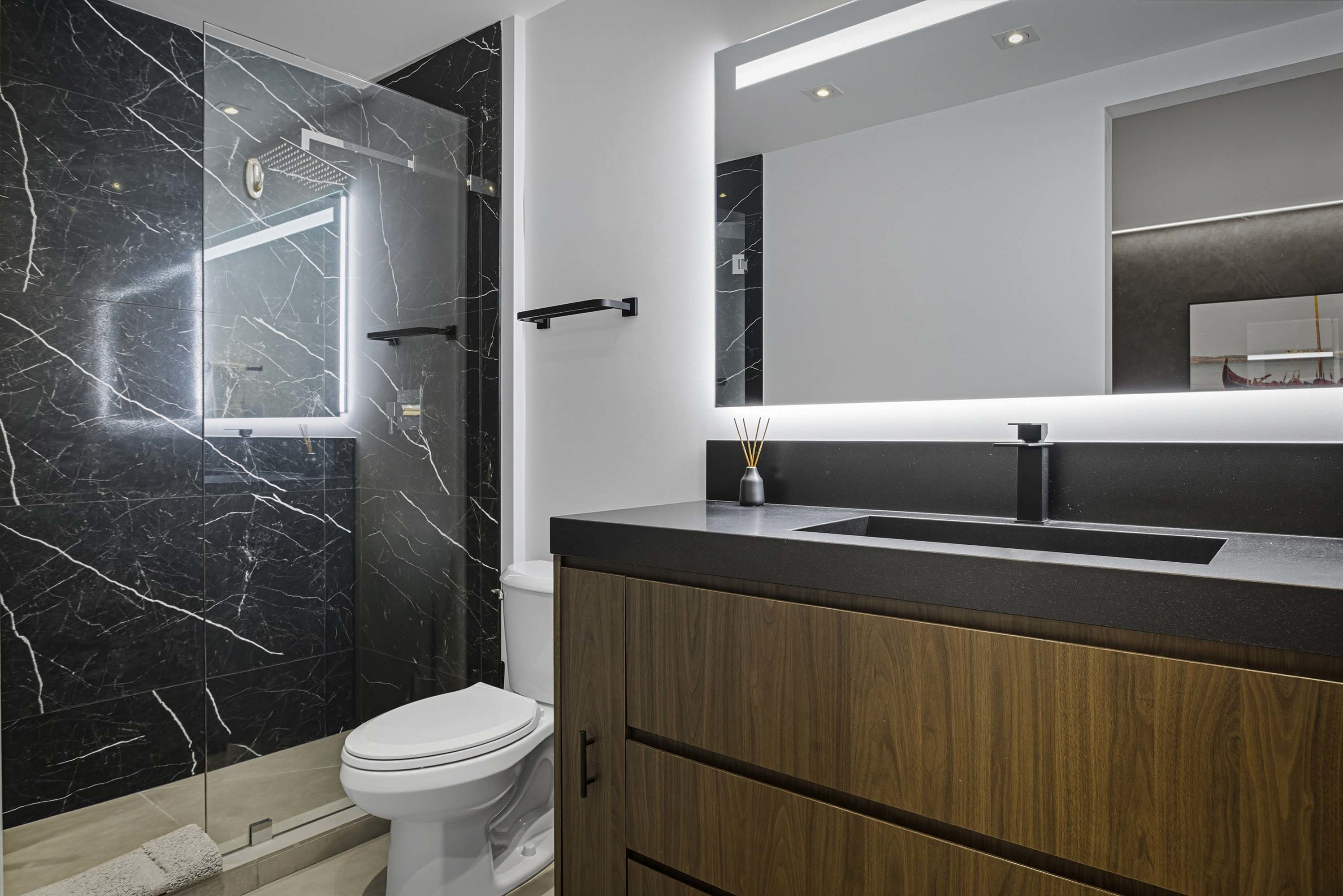 20 2301 Collins Ave Apt 1634 - Luxury Real Estate - Concierge Auctions