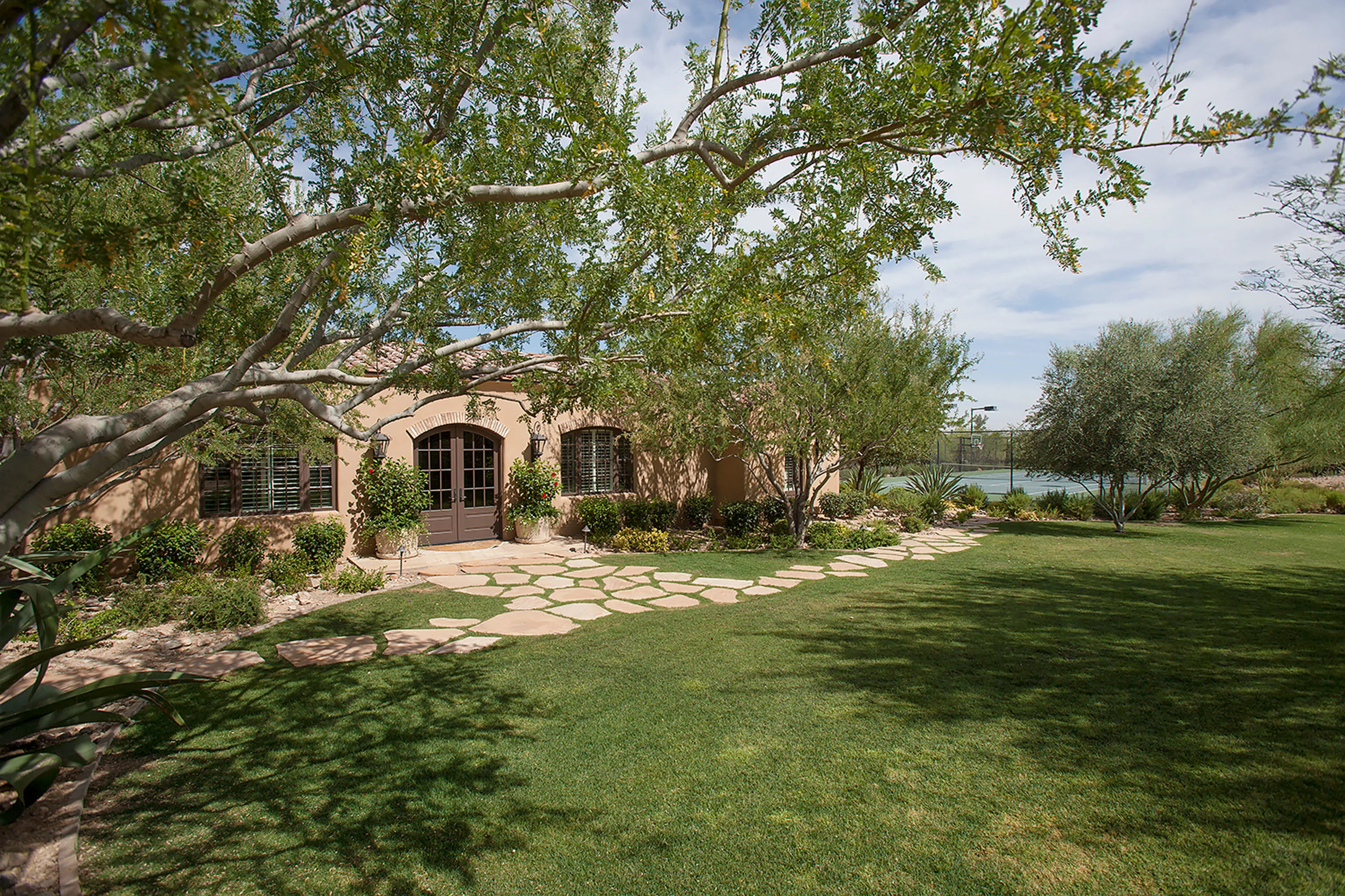 8055 North Mummy Mountain Road, Paradise Valley, Arizona 85253