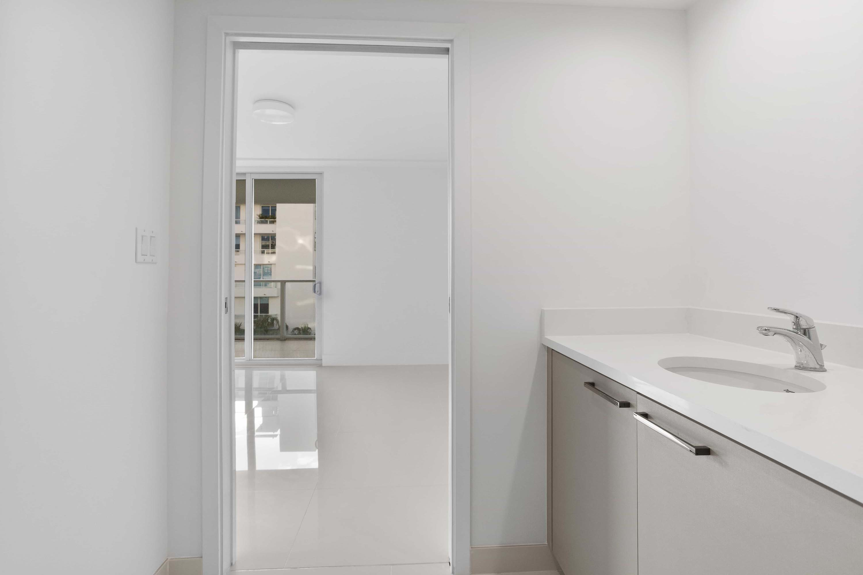 21 Unit 402 1150 101st Street - Luxury Real Estate - Concierge Auctions
