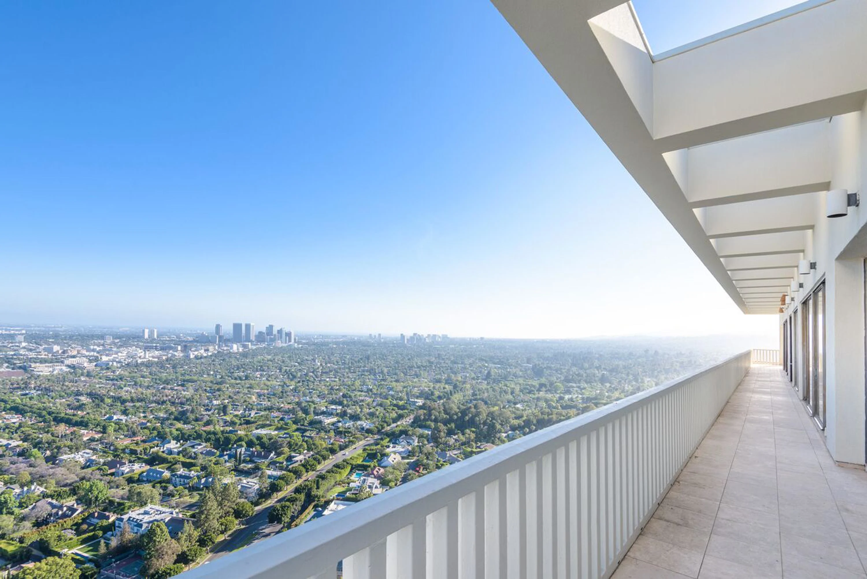 9255 Doheny Road PH1 and 2, West Hollywood/Beverly Hills, California 90069 - 9255-doheny-road-ph1-ph2-west-hollywood-california03_uqrlqd