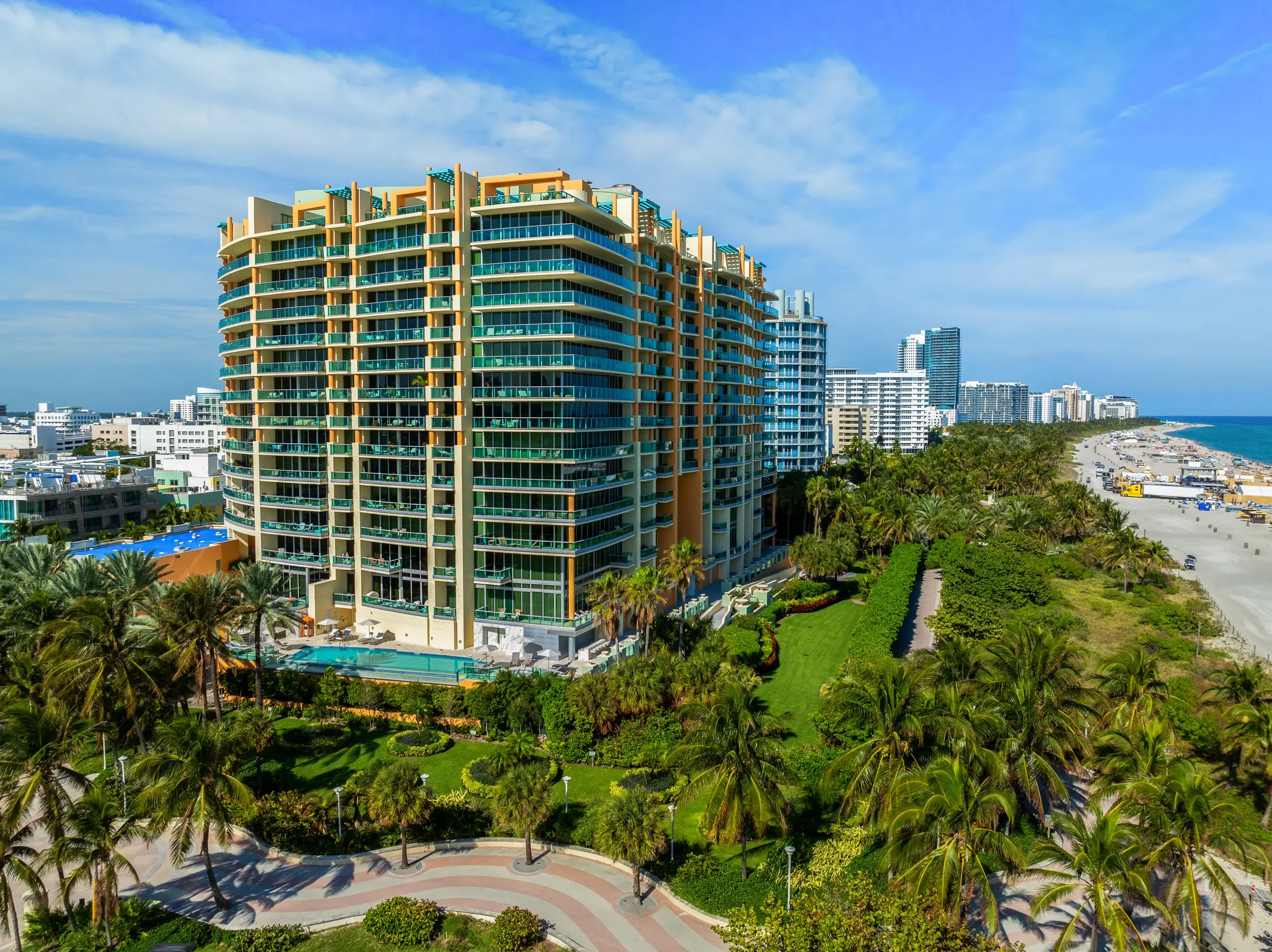 1455 Ocean Drive, Beach House 1, Miami Beach, Florida 33139 - 1455_Ocean_Dr_02_zuje6c