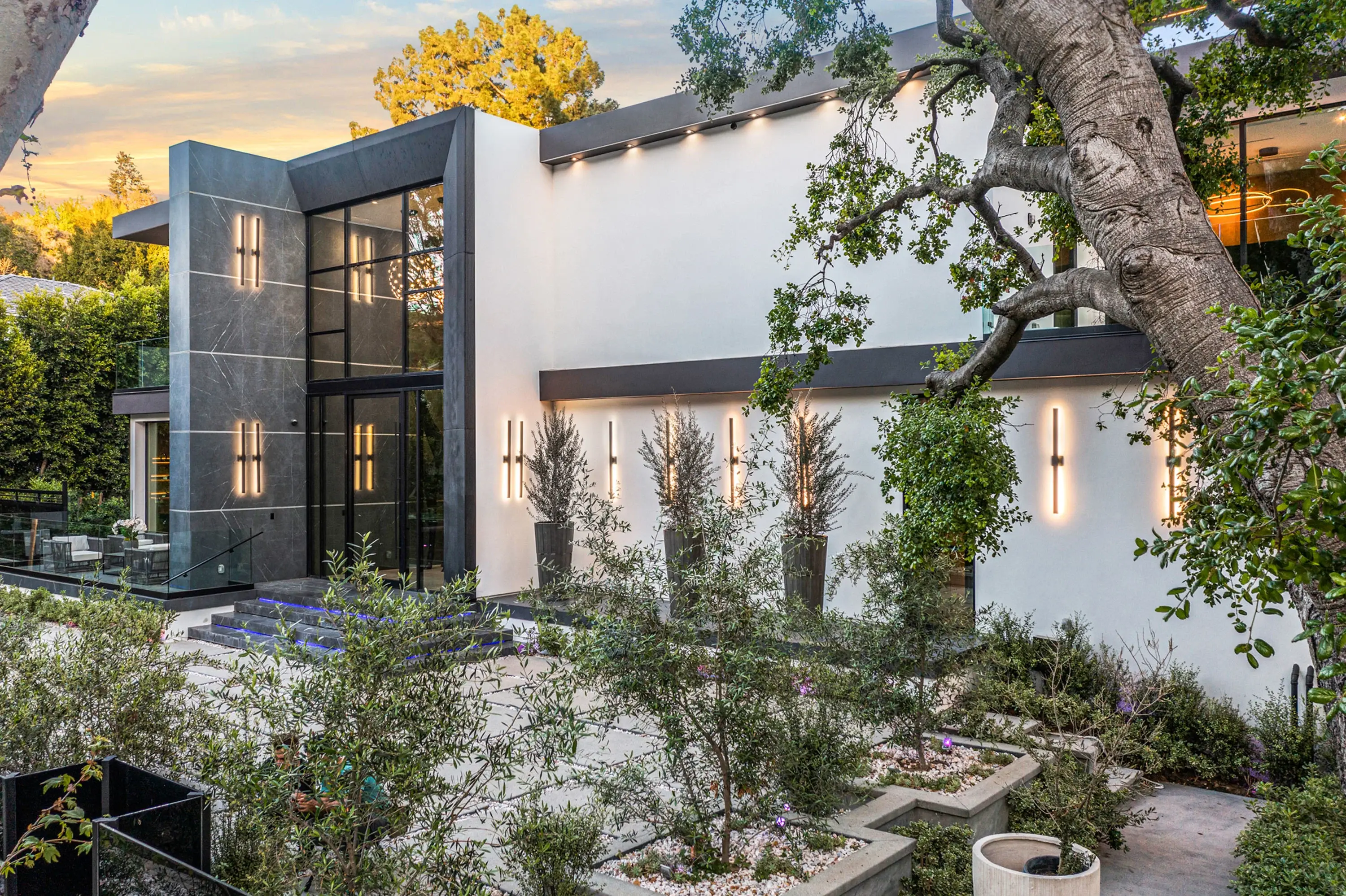120 North Glenroy Avenue, Bel Air, California 90049 - 2_-_DJI_0552_candth