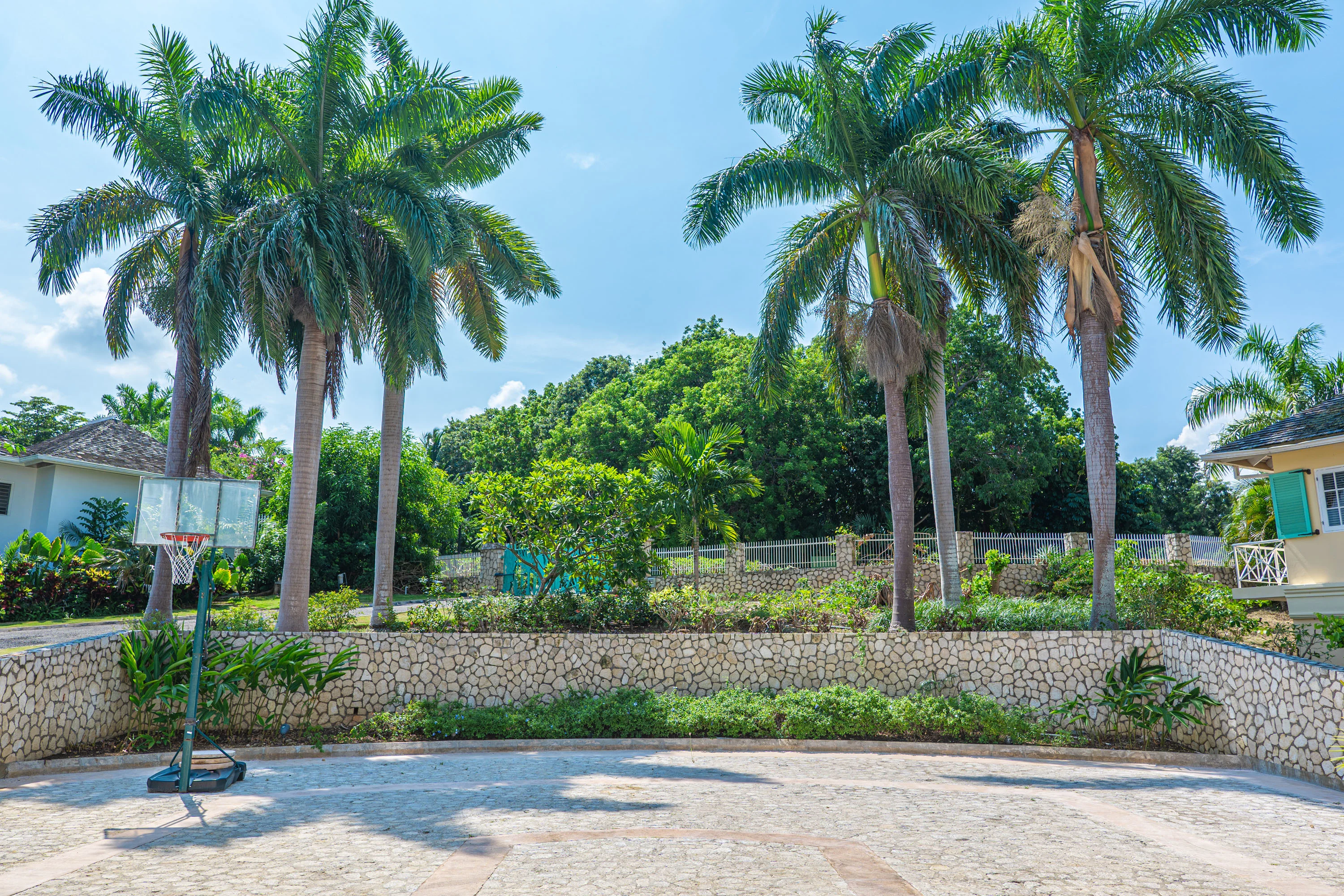 L8 & L9 Caribbean Heights, Rose Hall , Montego Bay, Saint James , Jamaica - L8_L9_Caribbean_Heights_44_kipxyx