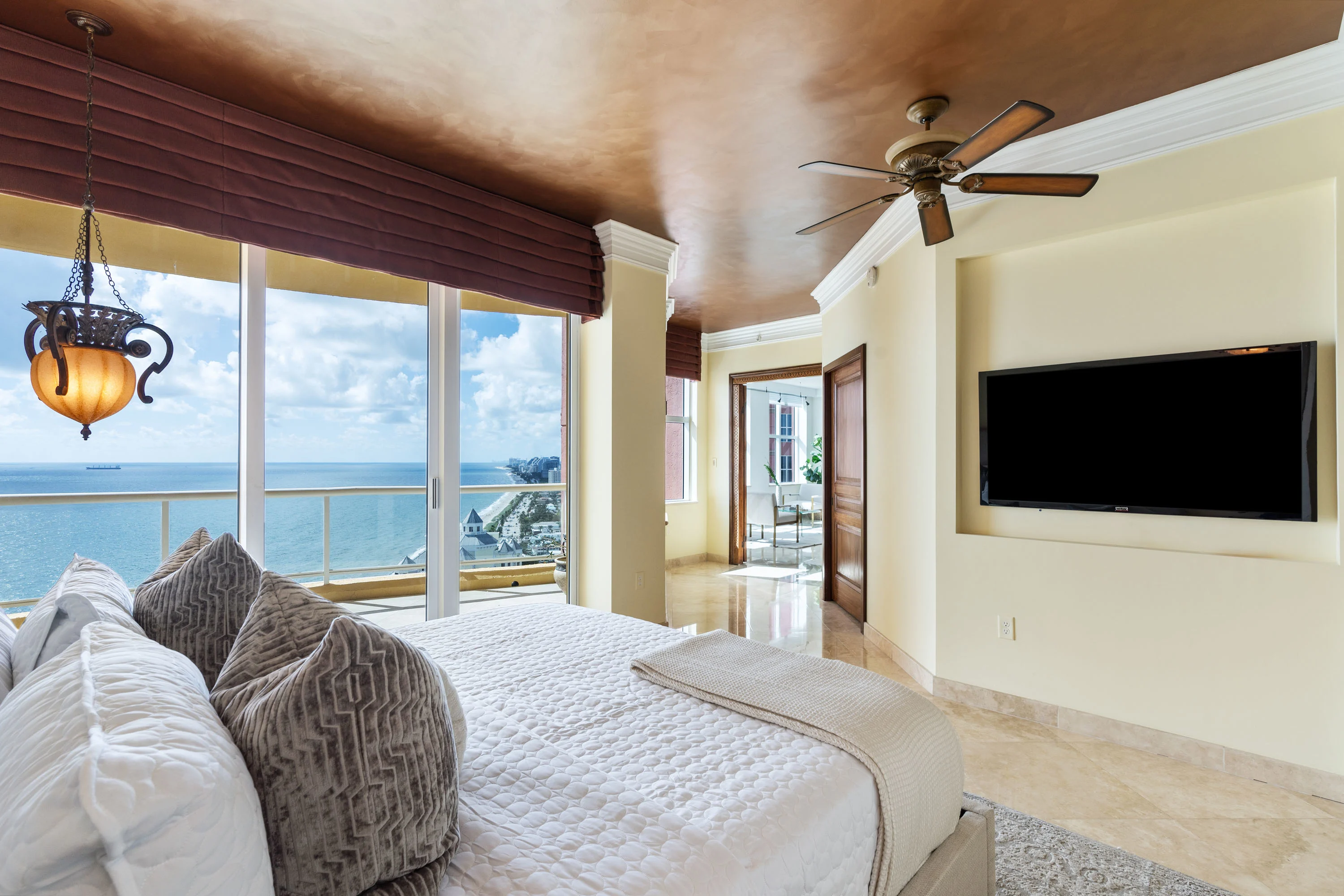 2110 N Ocean Blvd #26D, Fort Lauderdale, Florida  33305 - 2110_N_Ocean_Blvd_19_t2mjrr