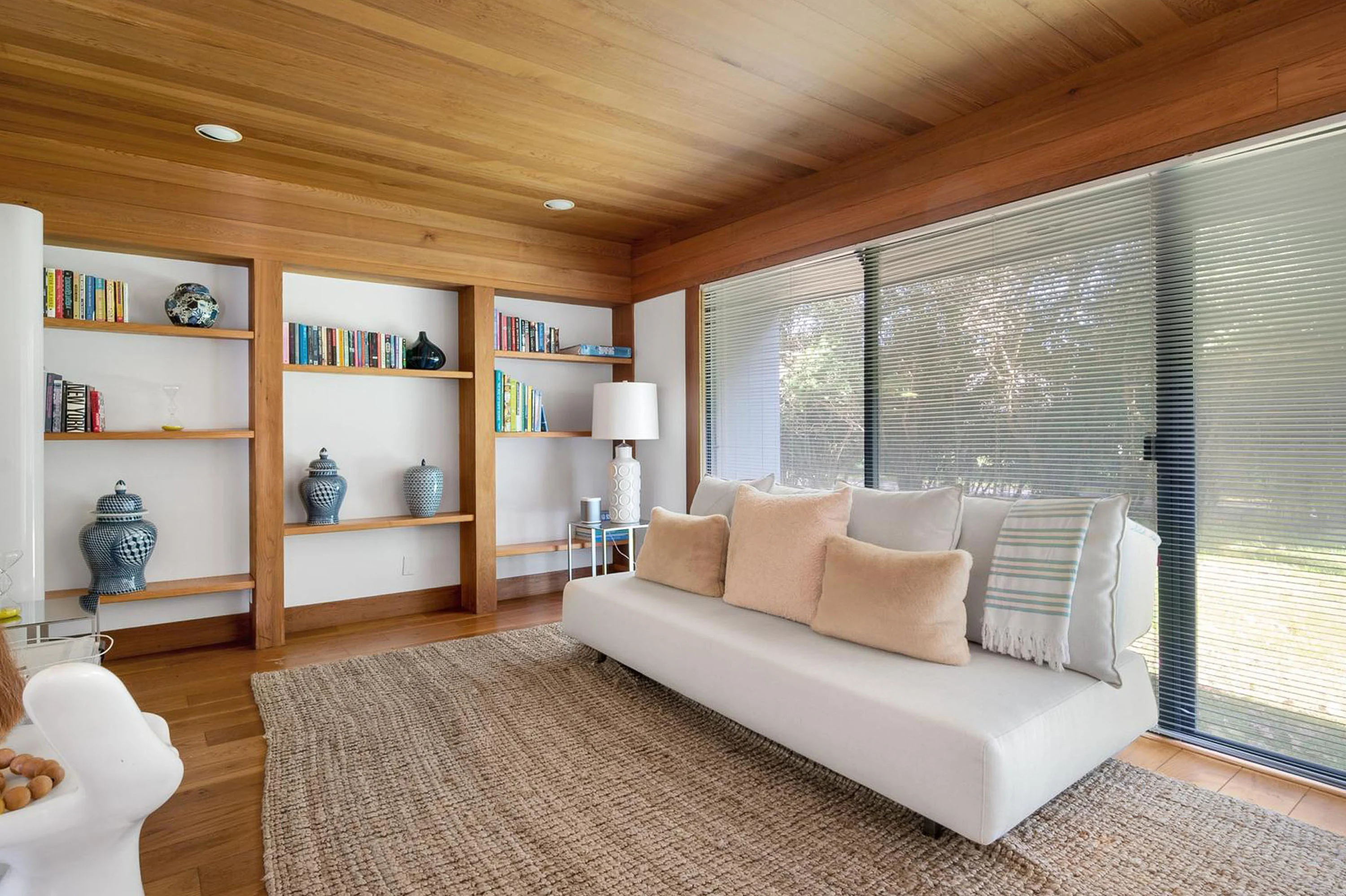 100 Further Lane, East Hampton, New York 11937 - 100_Further_Lane_East_Hampton-20_llskg4