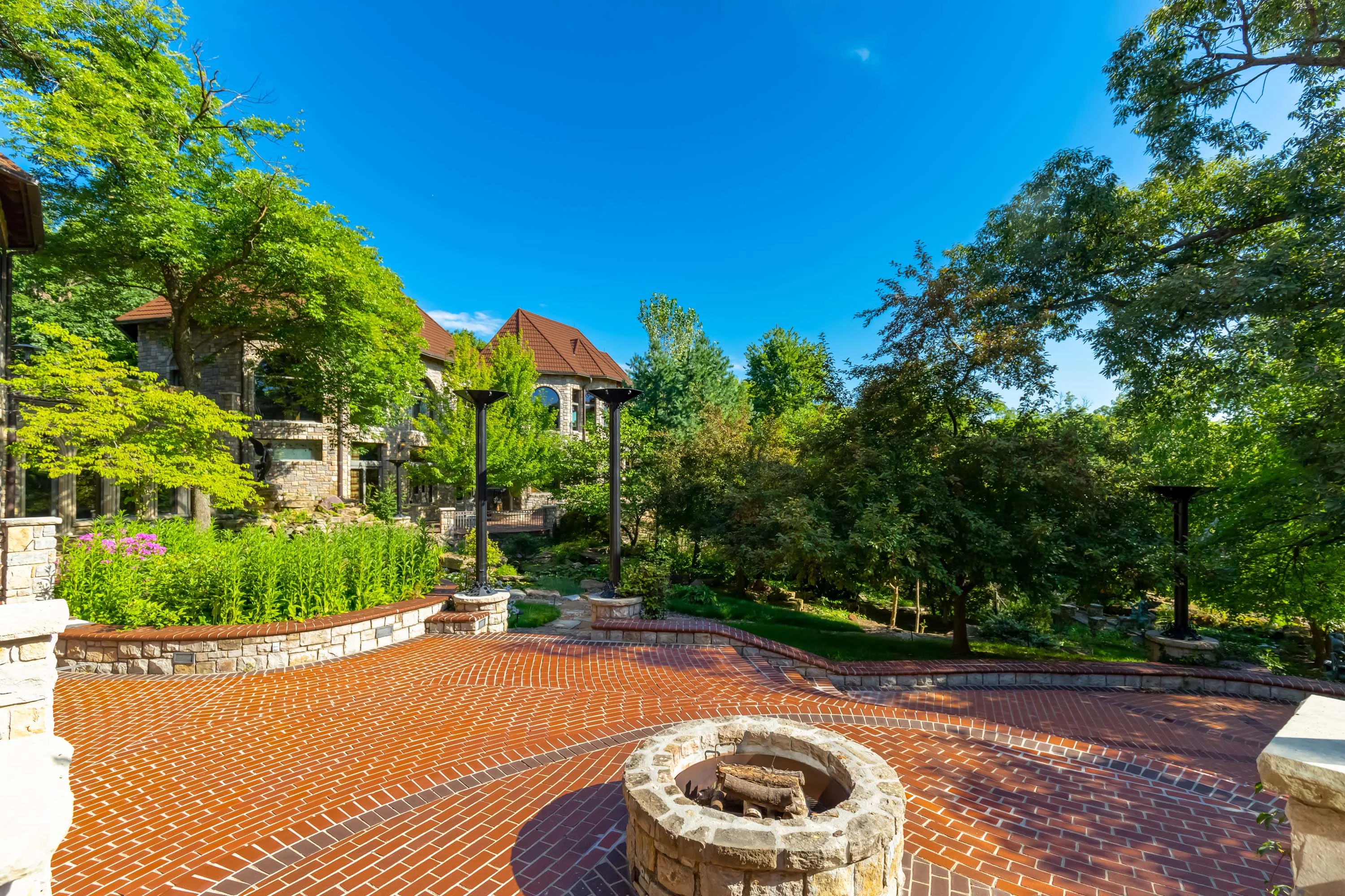 5225 Renner Road, Lake Quivira, Kansas City, Kansas 66217 - 5225-renner-road-lake-quivira-kansas-070_latjs3