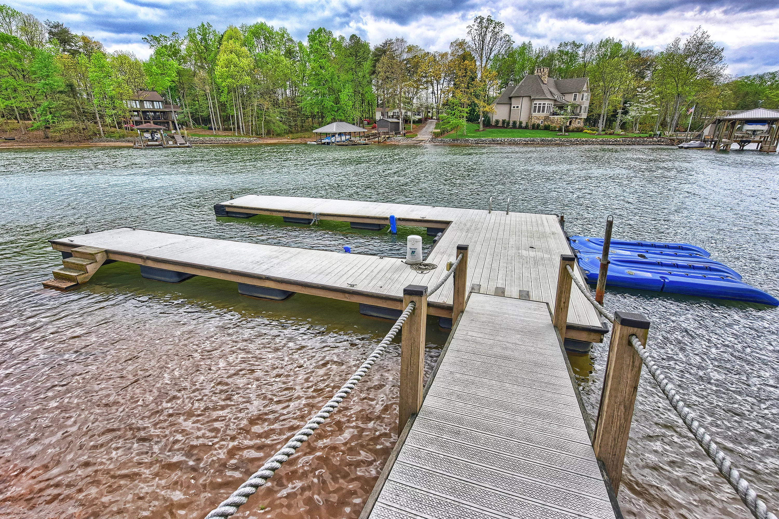 106 Grey Lady Court, Lake Norman, North Carolina 28117 - 106_Grey_Lady_Court_Lake_Norman_North_Carolina40_rnxgqw