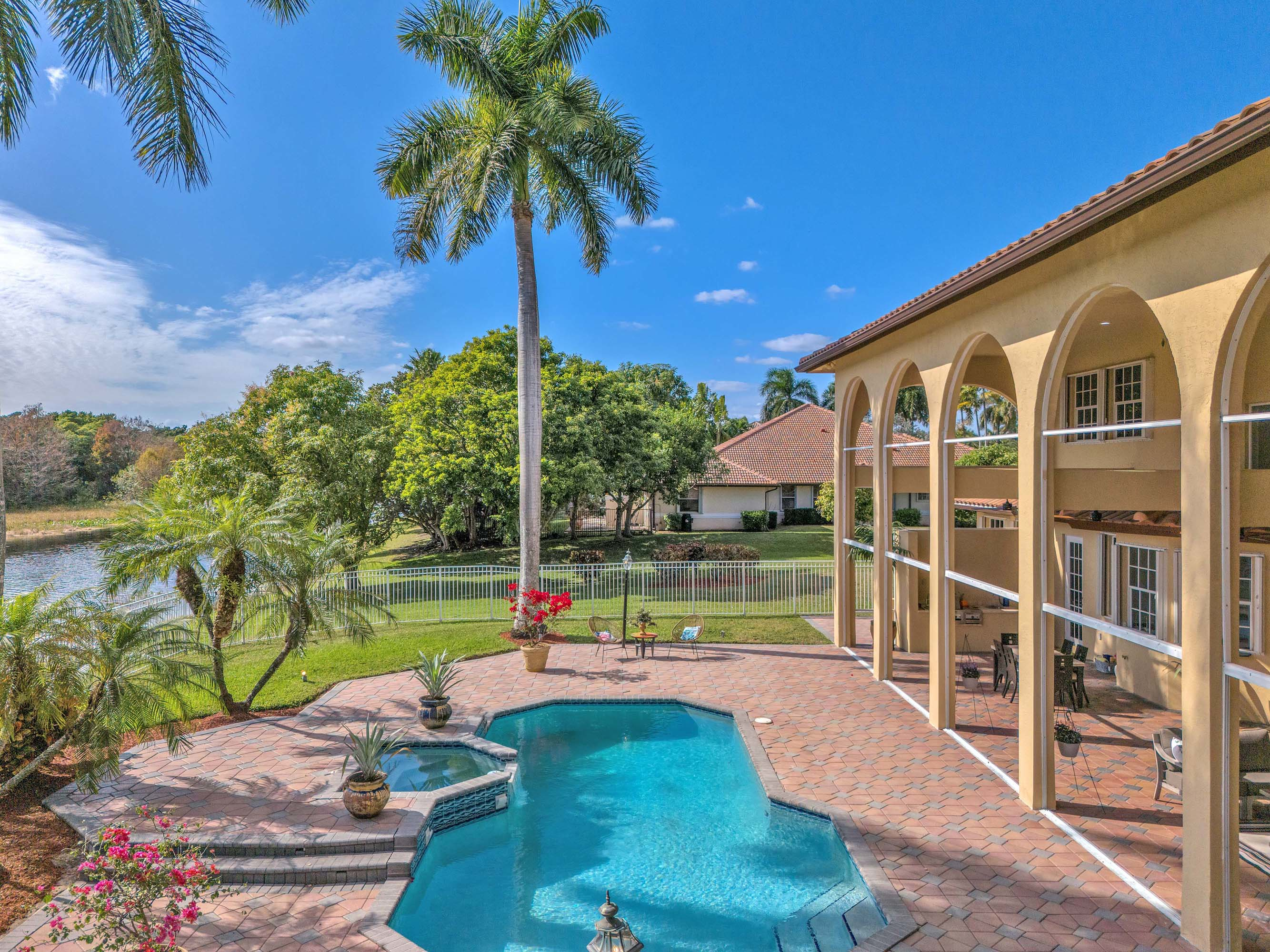 44 3855 Windmill Lake Road - Luxury Real Estate - Concierge Auctions