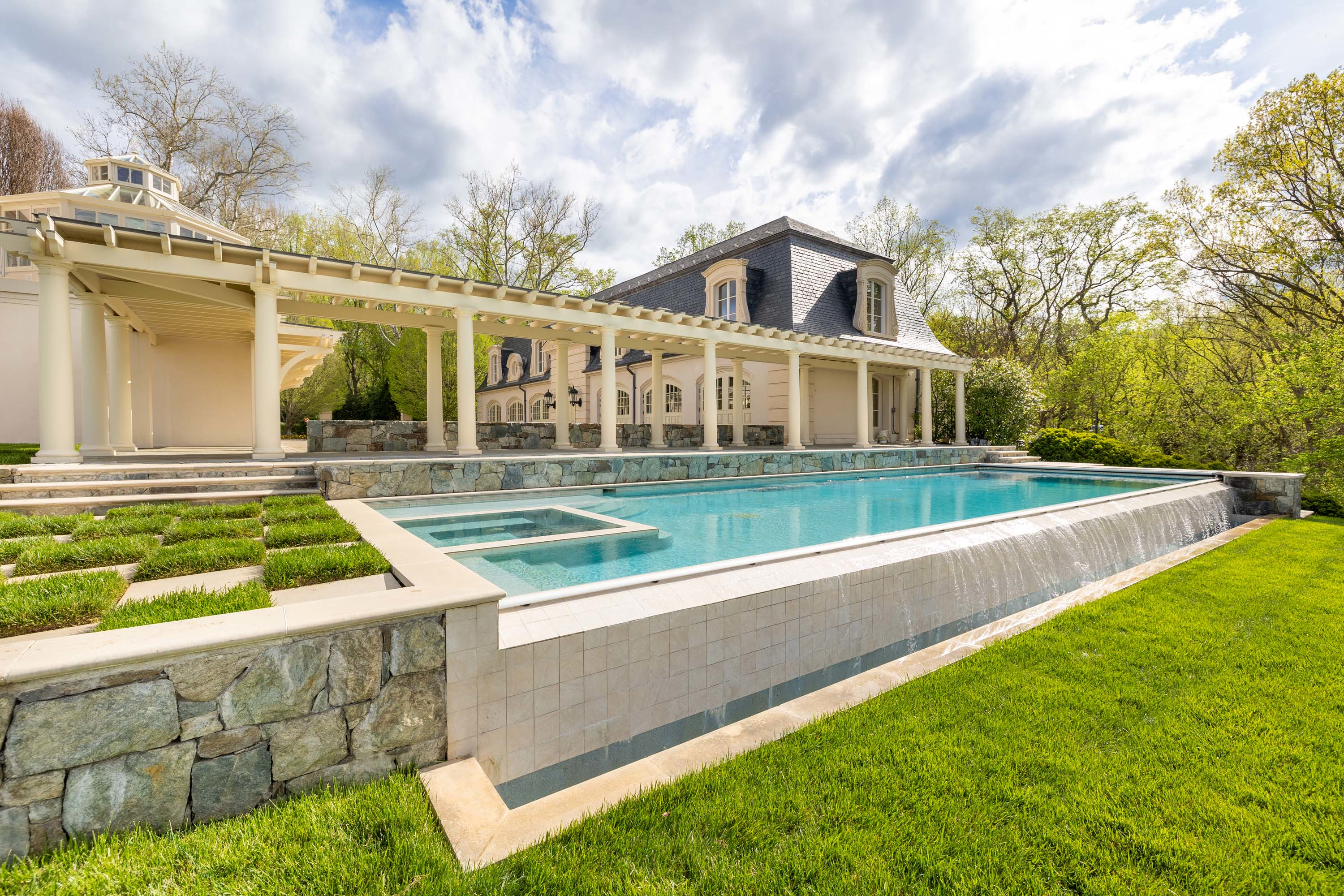 49 11900 River Rd, Potomac, MD 20854 - Luxury Real Estate - Concierge Auctions