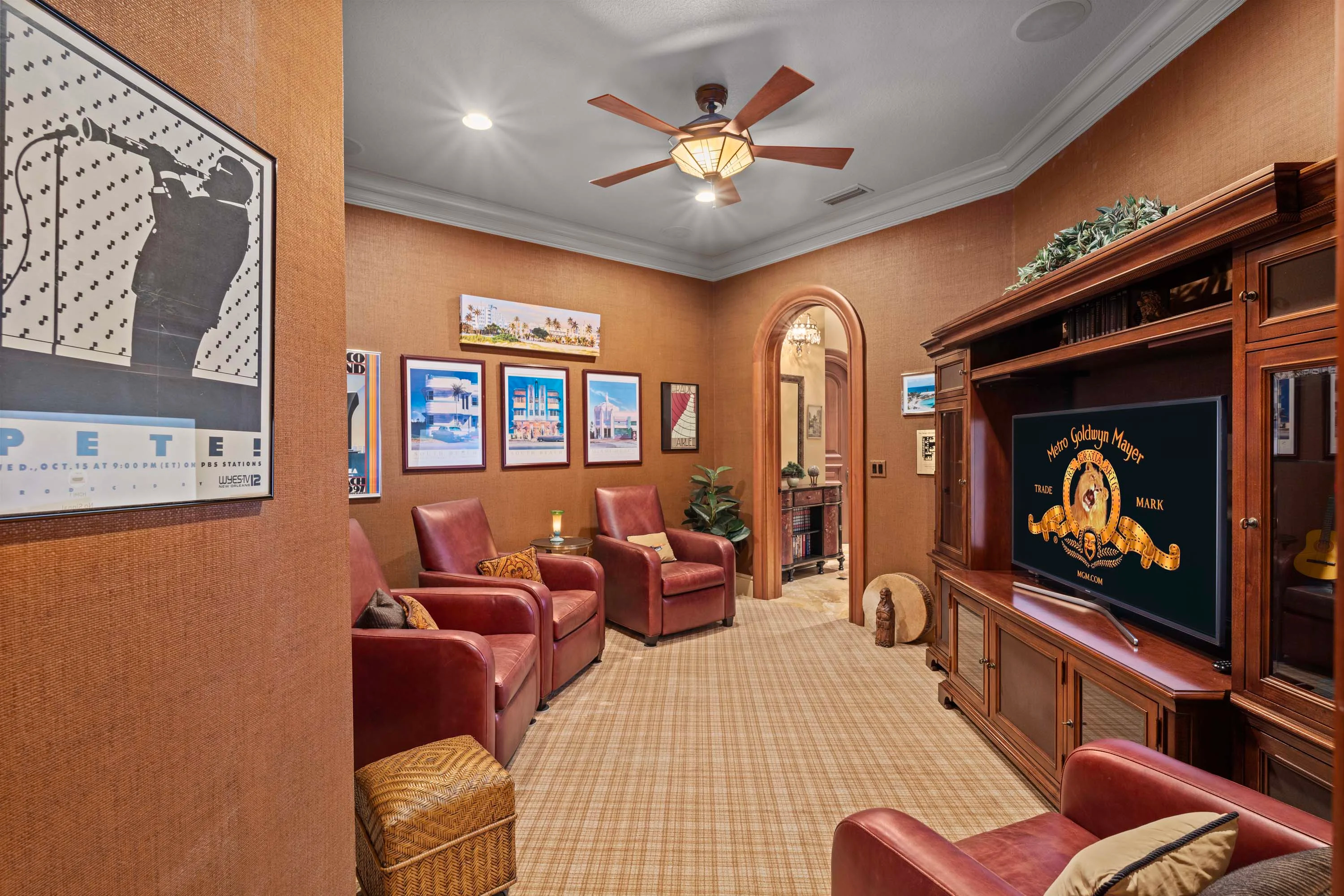 1924 Lincoln Drive, Sarasota, Florida 34236 - 24_-_1924_LNCOLN_RD_HR_ADJ_041_d3kemk