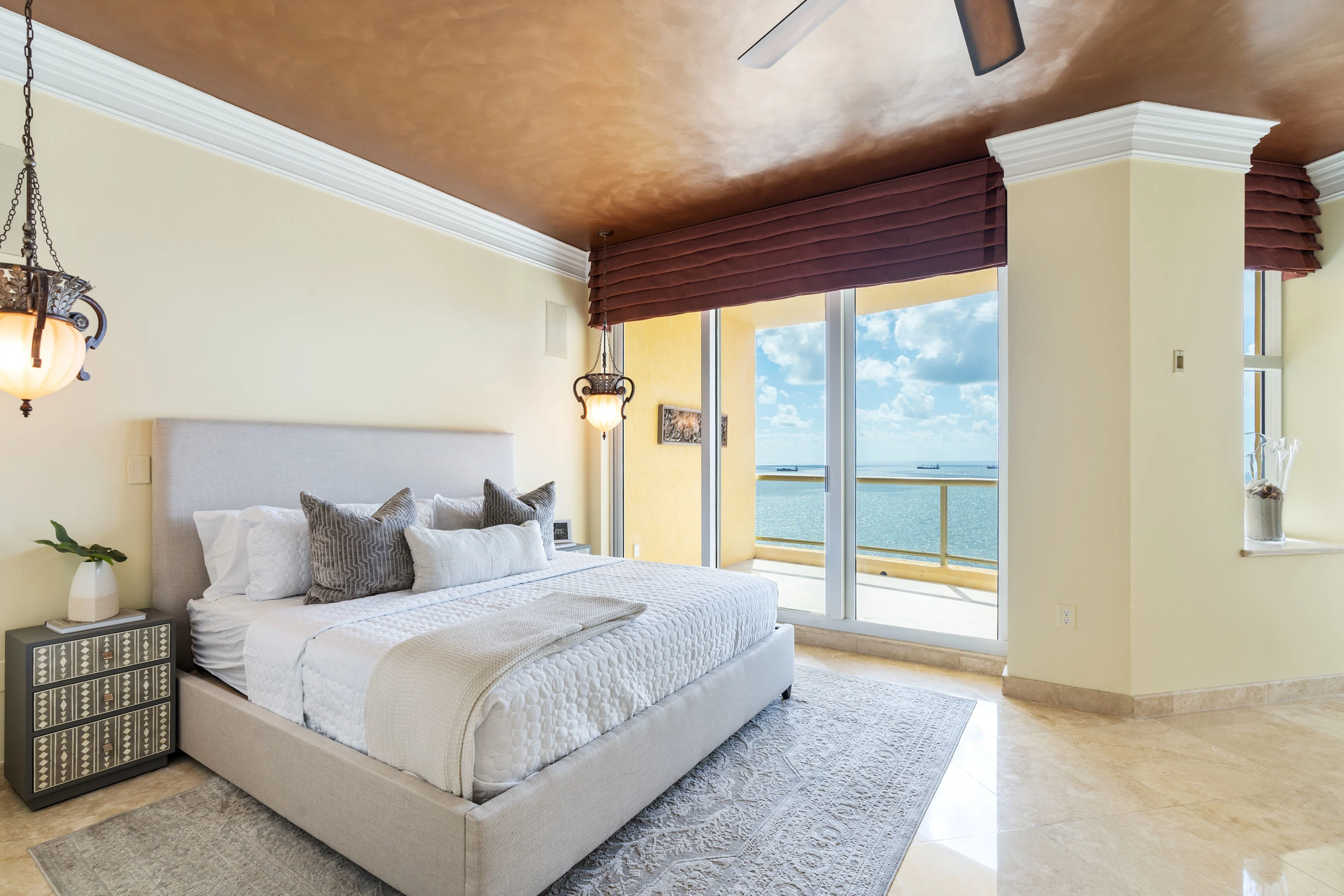 2110 N Ocean Blvd #26D, Fort Lauderdale, Florida  33305 - 2110_N_Ocean_Blvd_20_dcunr8