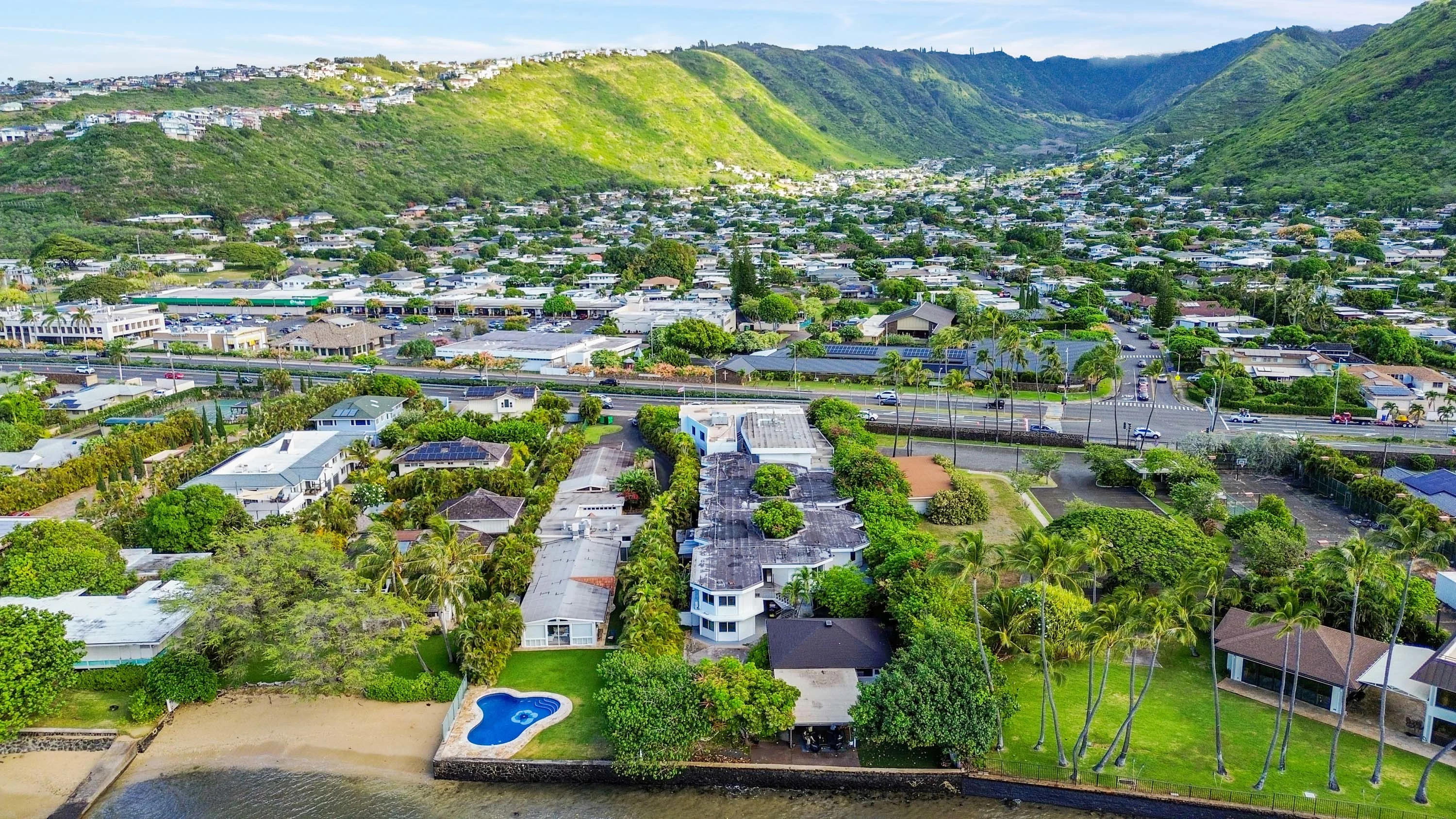 Simpson Manor | 5257 Kalanianaole Highway, Honolulu, Hawaii 96821 - 22_-_25_img_0607_fnl4m9